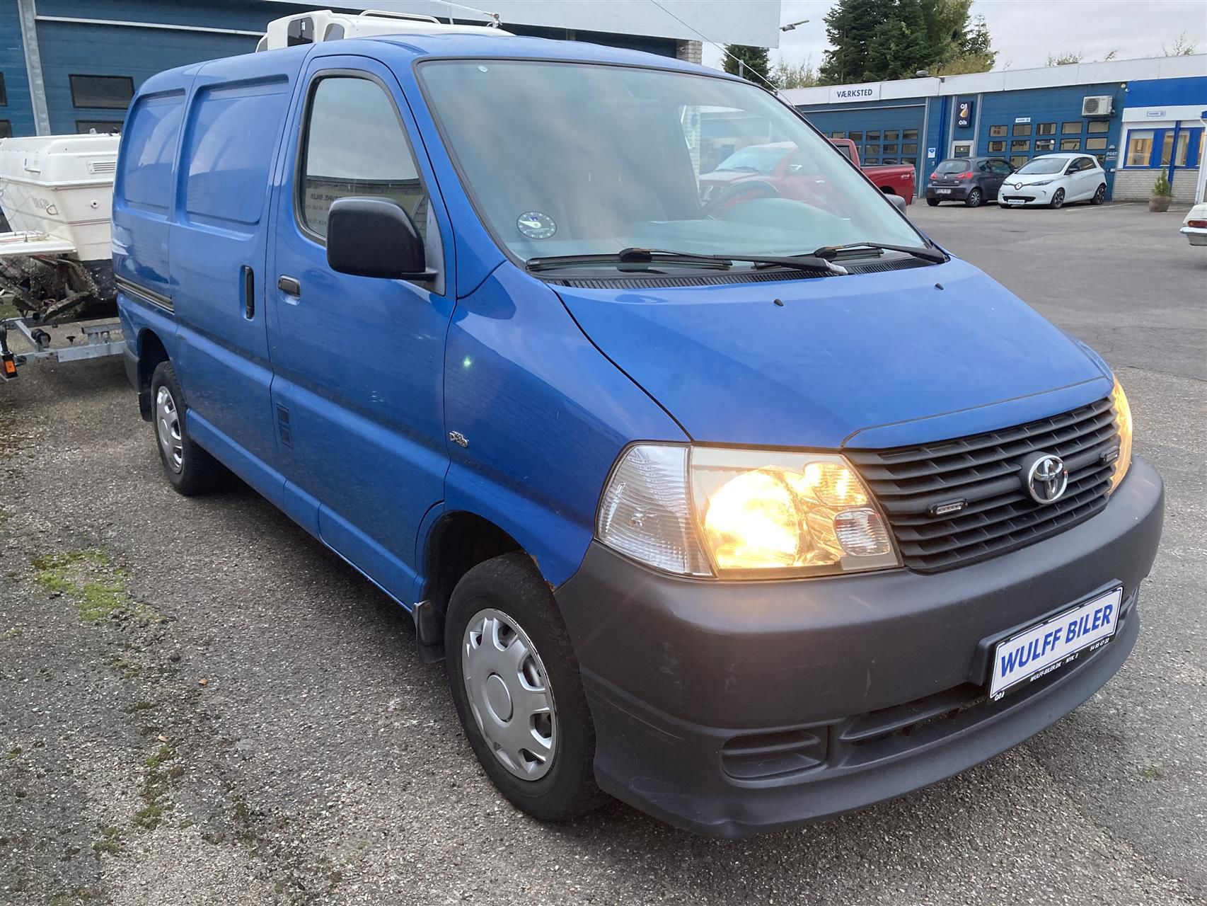 Billede af Toyota HiAce Kort 2,5 D-4D m/komf. 95HK Van