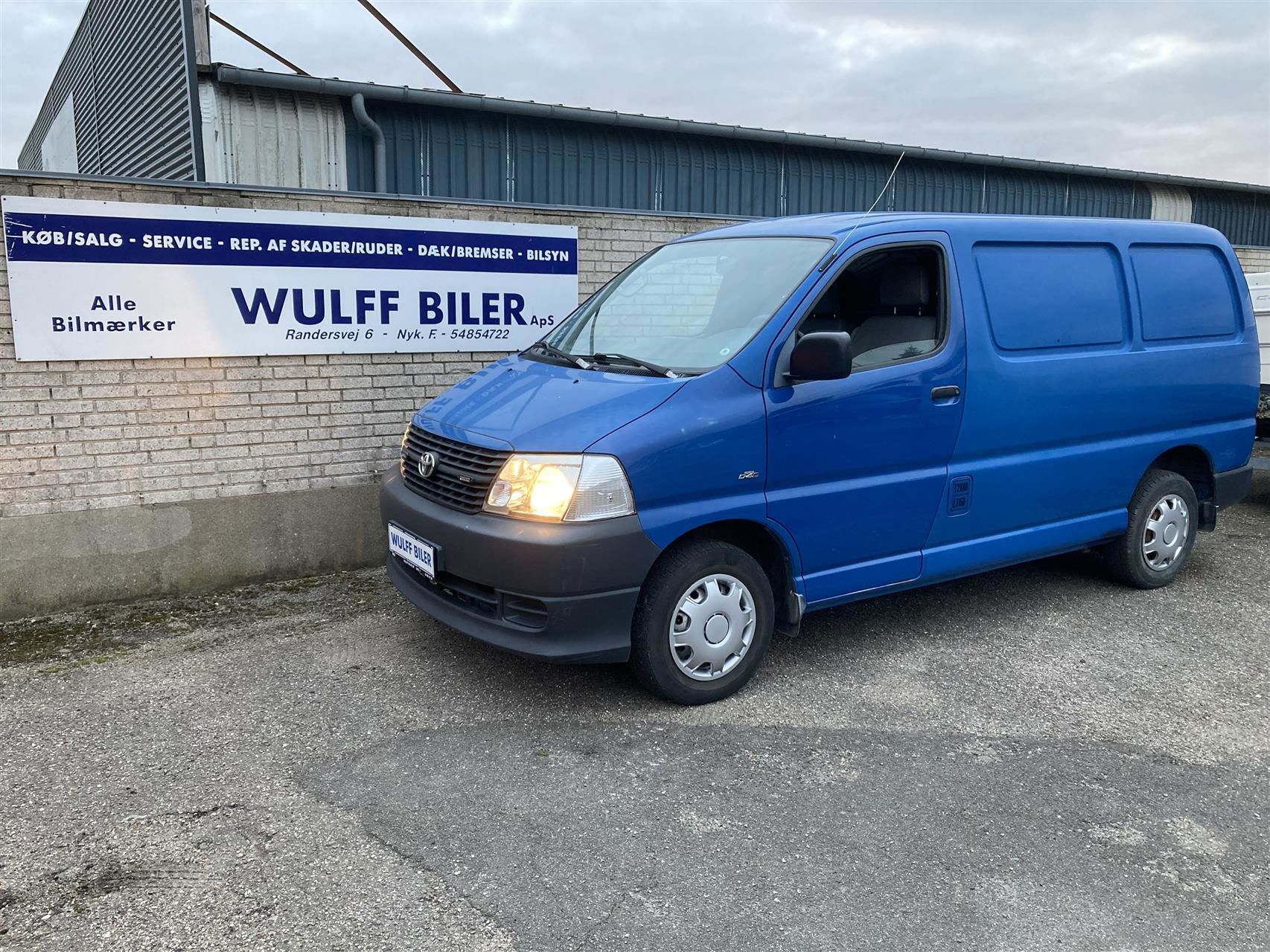 Billede af Toyota HiAce Kort 2,5 D-4D m/komf. 95HK Van