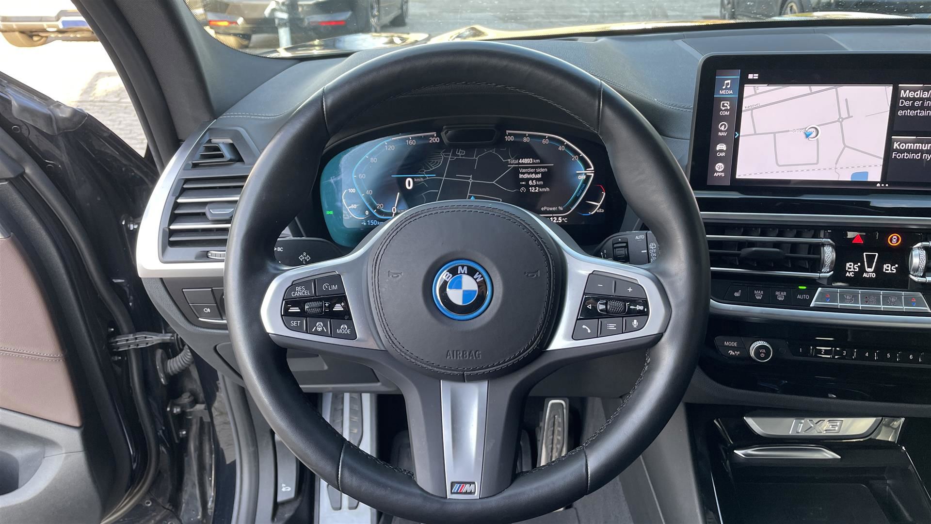 BMW iX3 2023