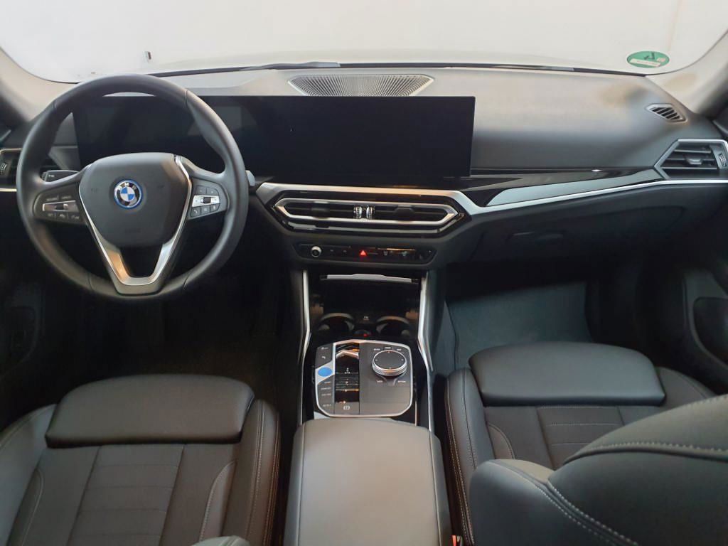 BMW i4 2023