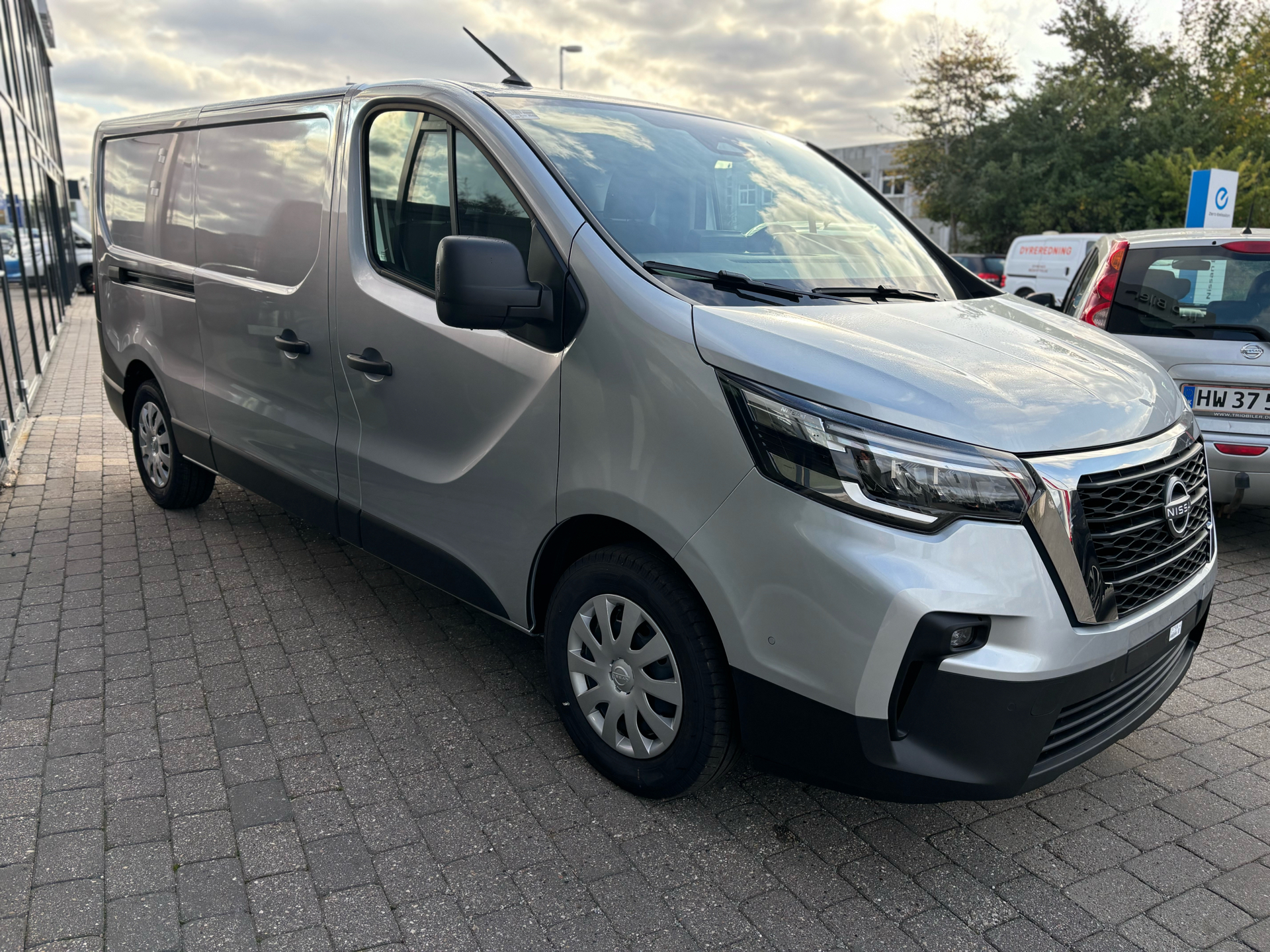 Billede af Nissan Primastar L2H1 2,0 DCi N-Connecta 150HK Van 6g Aut.