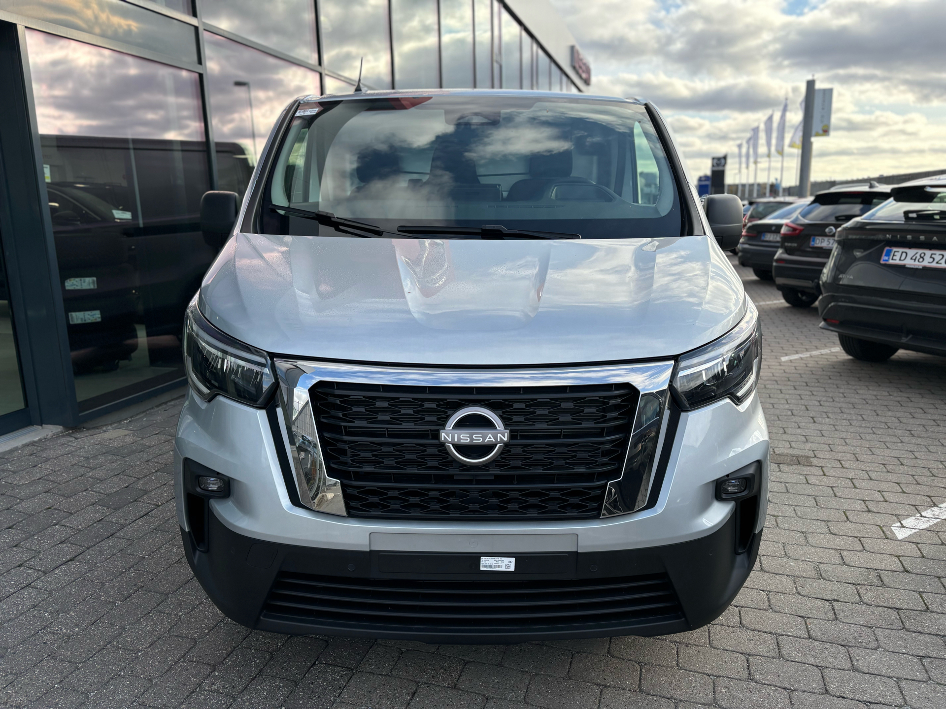 Billede af Nissan Primastar L2H1 2,0 DCi N-Connecta 150HK Van 6g Aut.