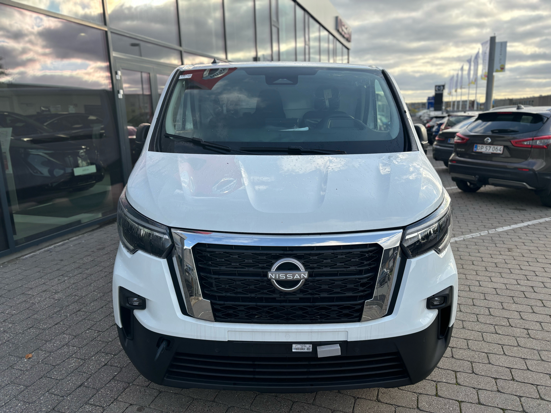 Billede af Nissan Primastar L2H1 2,0 DCi N-Connecta 150HK Van 6g