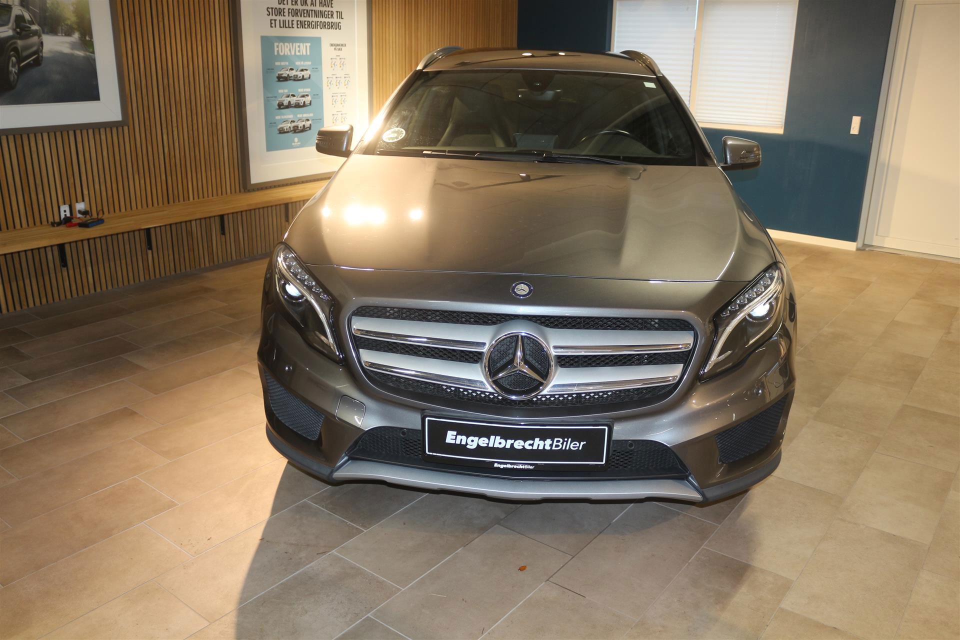 Billede af Mercedes-Benz GLA250 2,0 4Matic 7G-DCT 211HK 5d 7g Aut.