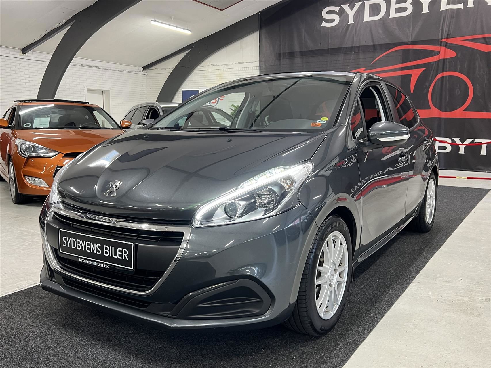 Peugeot 208 2016