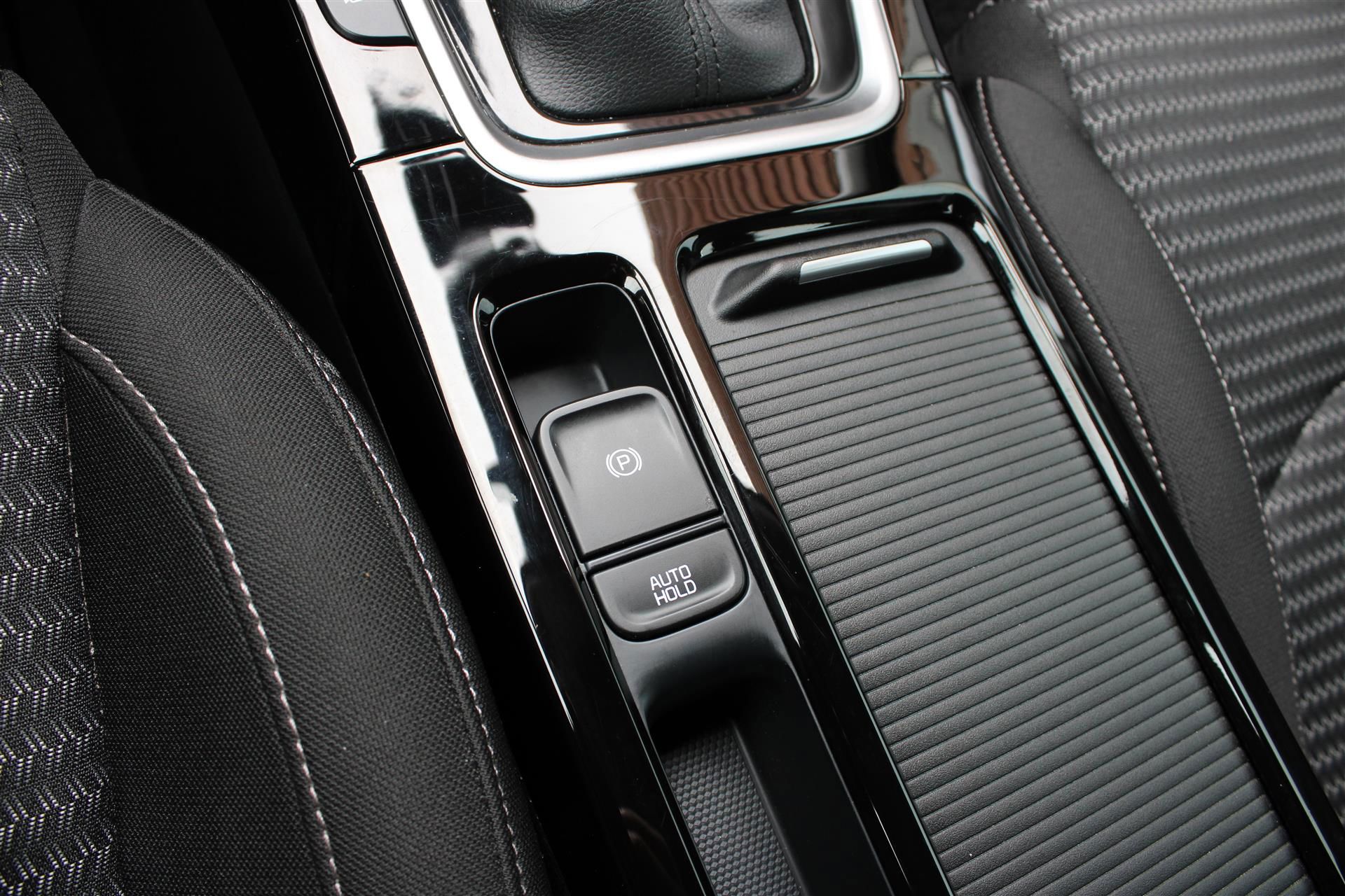 Billede af Kia Ceed SW 1,6 GDI PHEV  Plugin-hybrid Prestige DCT 141HK Stc 6g Aut.