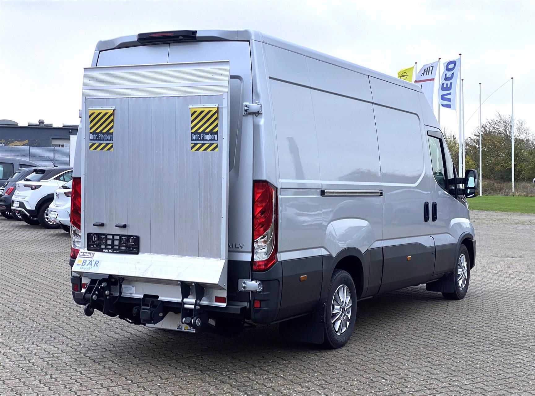 Billede af Iveco Daily 35S16 12m3 2,3 D Hi-Matic 156HK Van 8g Aut.