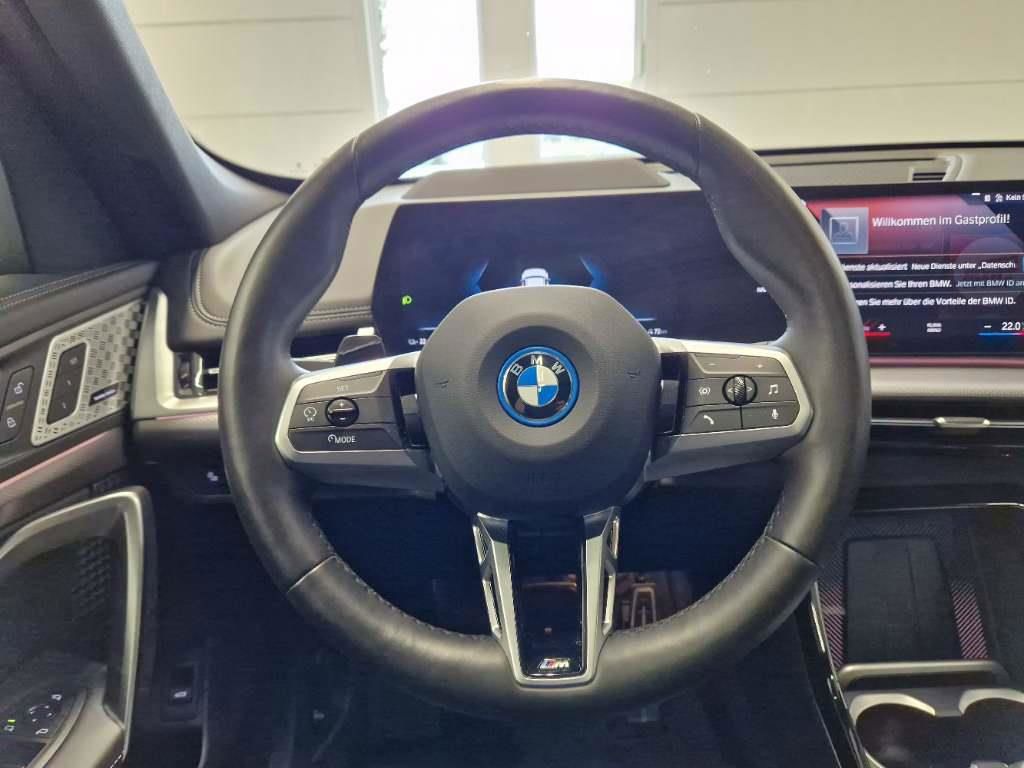 BMW iX1 2023