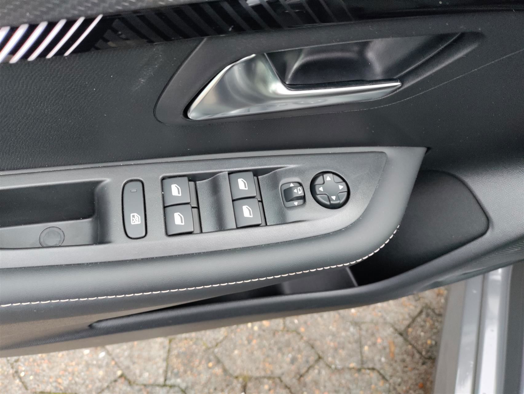 Billede af Peugeot 208 1,2 PureTech Allure+ 100HK 5d 6g