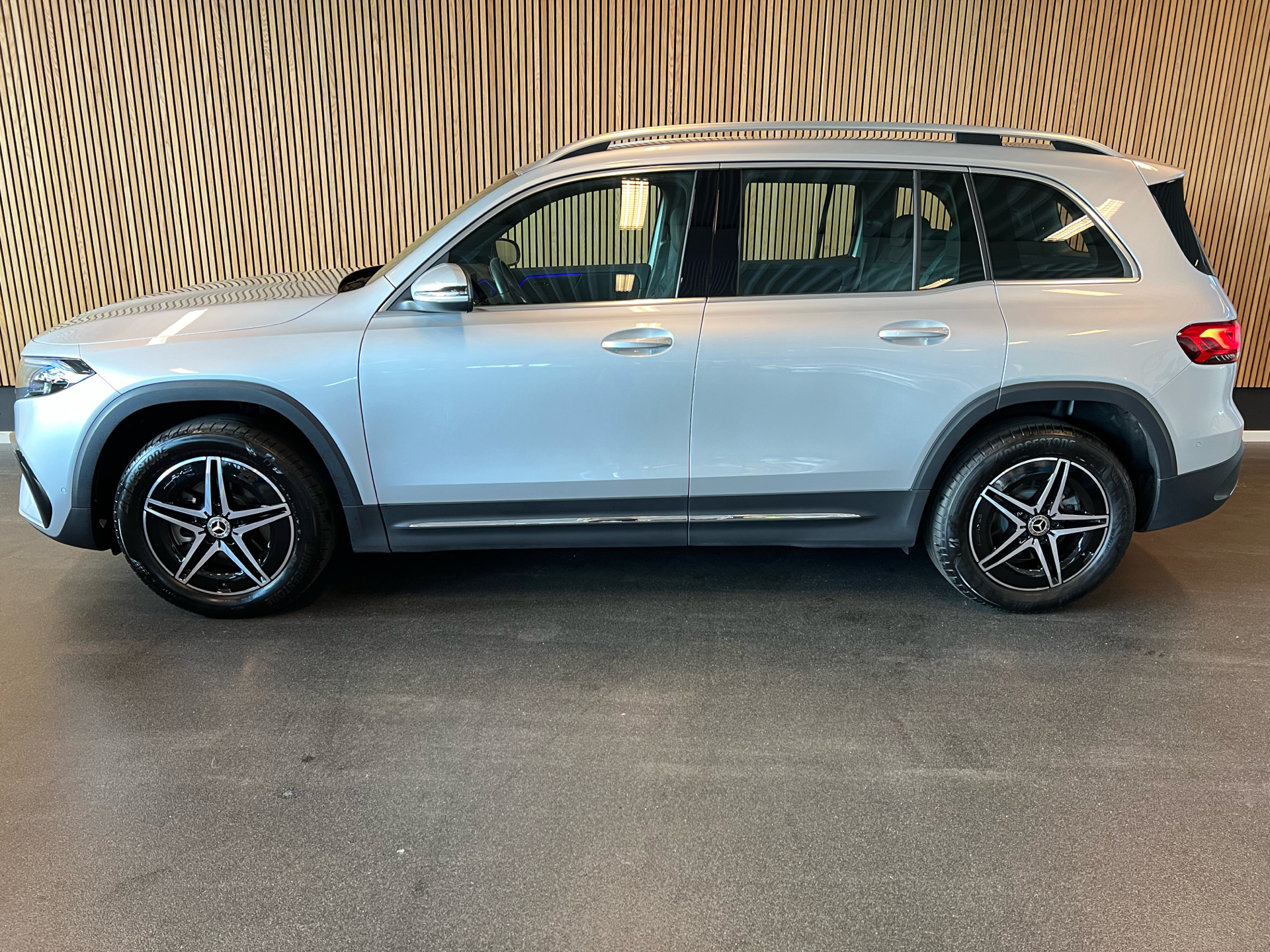 Billede af Mercedes-Benz EQB 250 EL AMG Line 7 sæder 190HK 5d Aut.