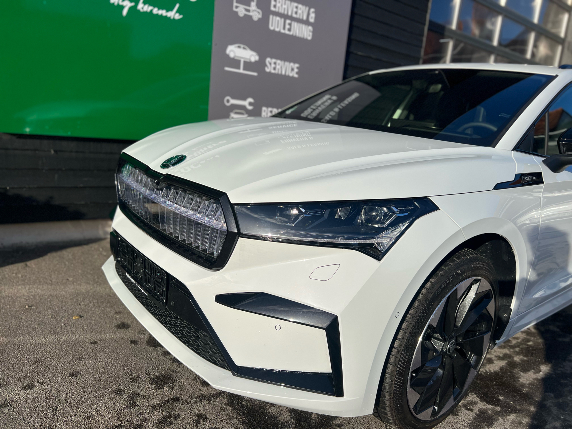 Billede af Skoda Enyaq iV 85x EL Sportline 4x4 286HK 5d Aut.