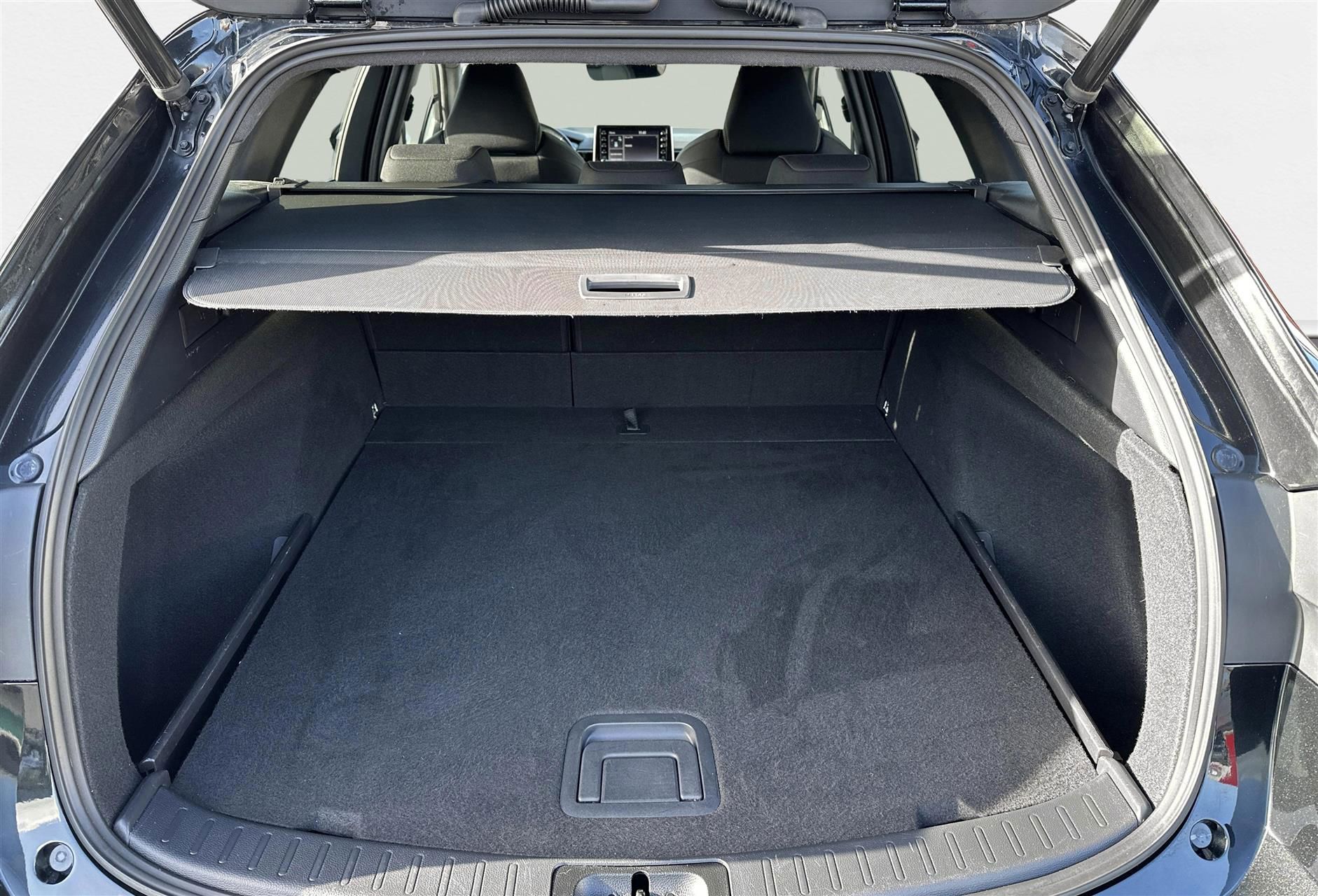 Billede af Toyota Corolla Touring Sports 1,8 Hybrid Active Smart E-CVT 122HK Stc Trinl. Gear