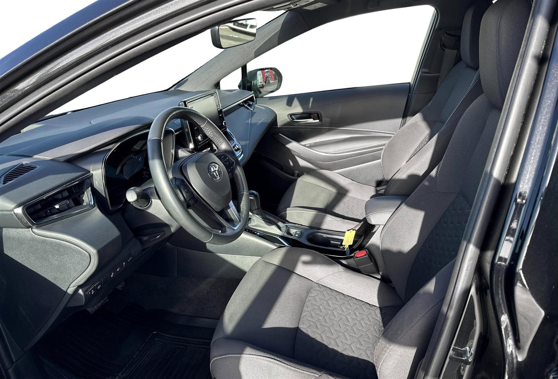 Billede af Toyota Corolla Touring Sports 1,8 Hybrid Active Smart E-CVT 122HK Stc Trinl. Gear