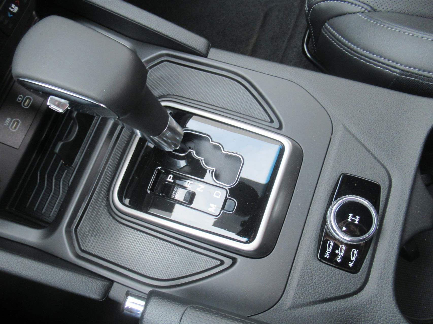 Billede af KGM Musso Grand 2,2 D AWD 202HK Pick-Up 6g Aut.