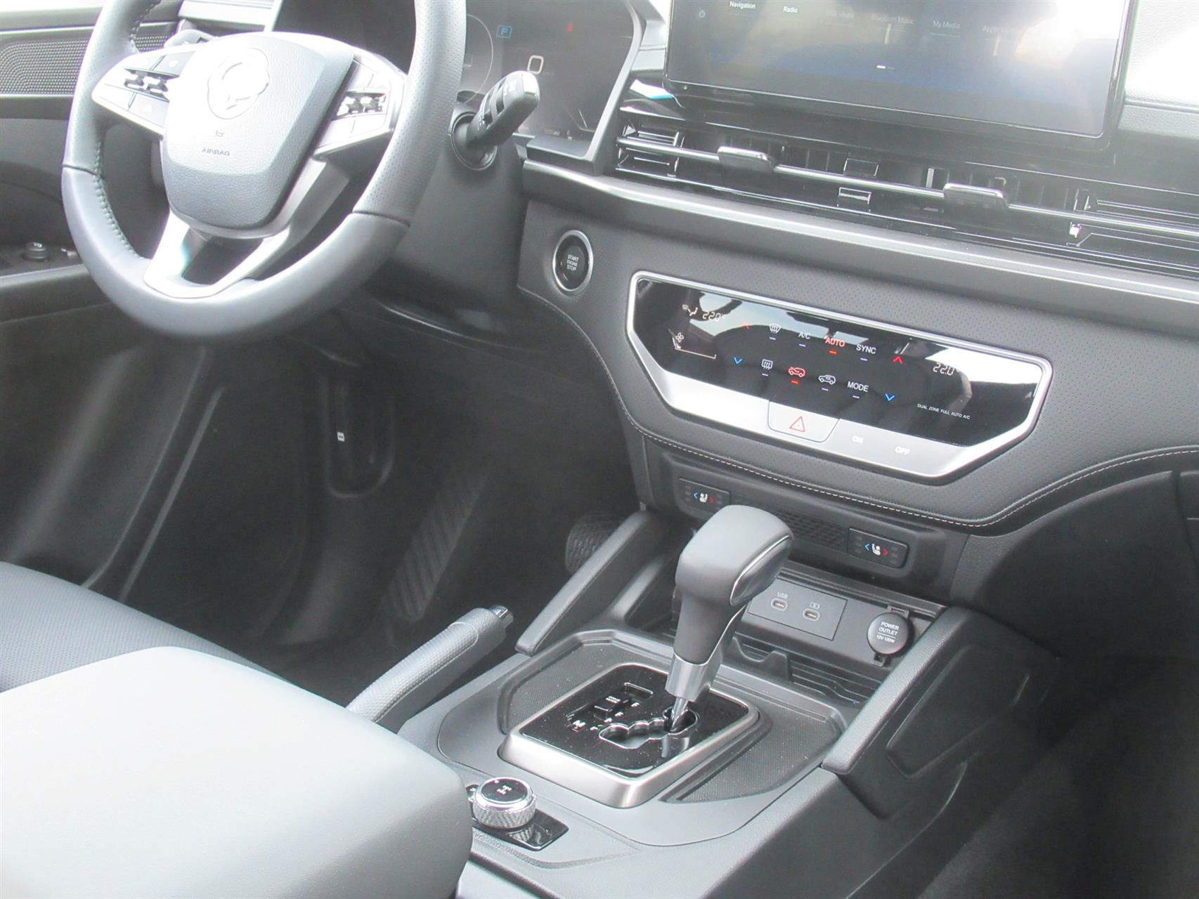 Billede af KGM Musso Grand 2,2 D AWD 202HK Pick-Up 6g Aut.