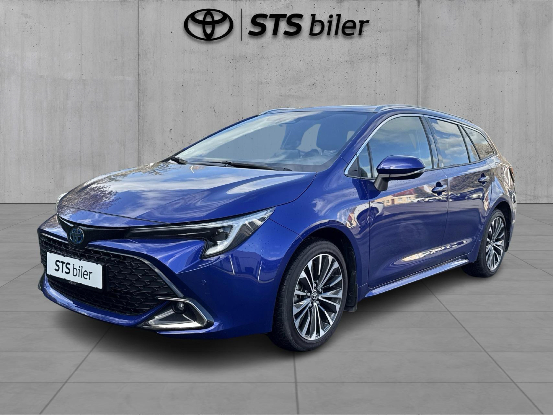 Billede af Toyota Corolla Touring Sports 1,8 Hybrid Style Safety Pack E-CVT 140HK Stc Trinl. Gear