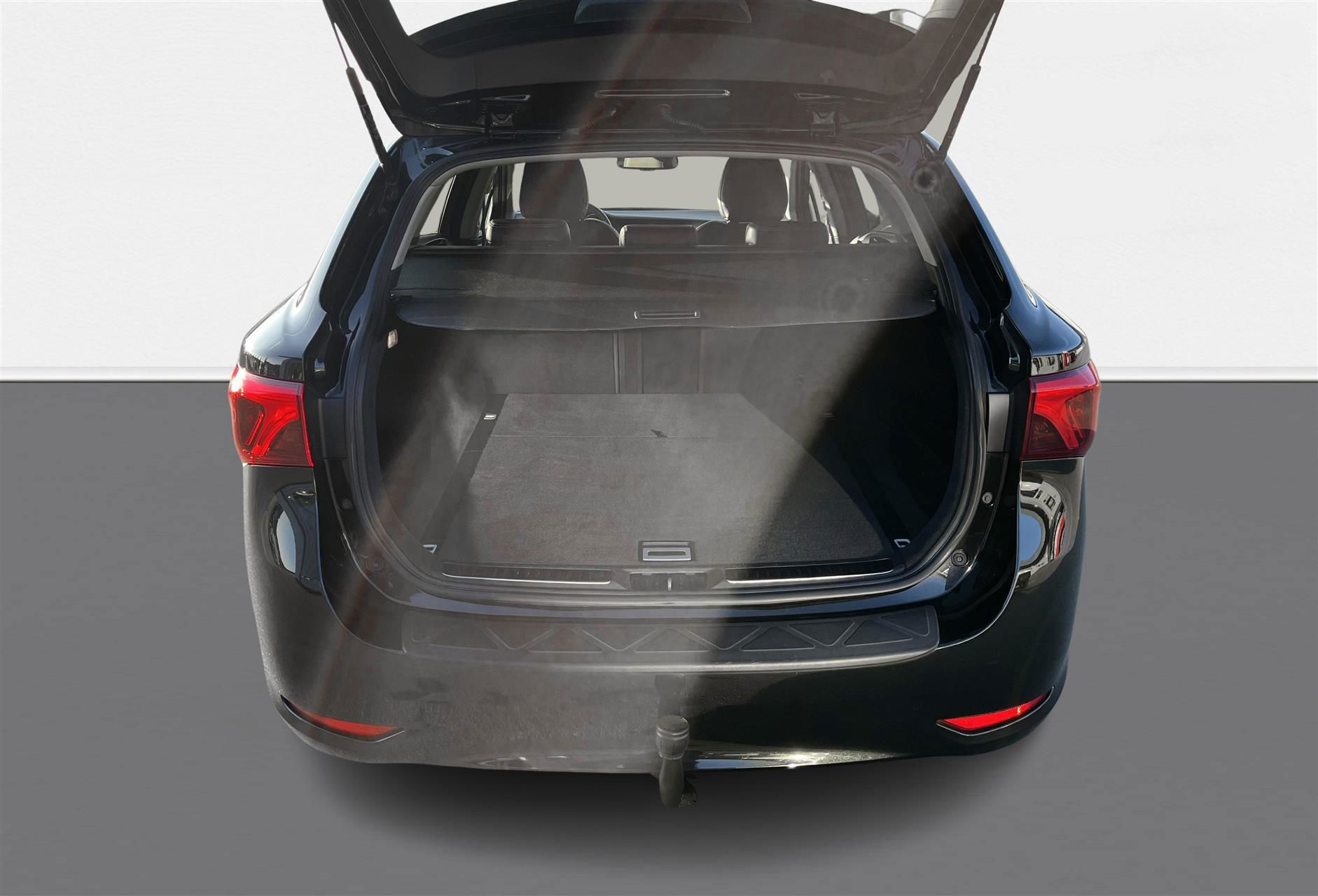 Billede af Toyota Avensis Touring Sports 1,8 VVT-I T2 Premium + Læder 147HK Stc 6g