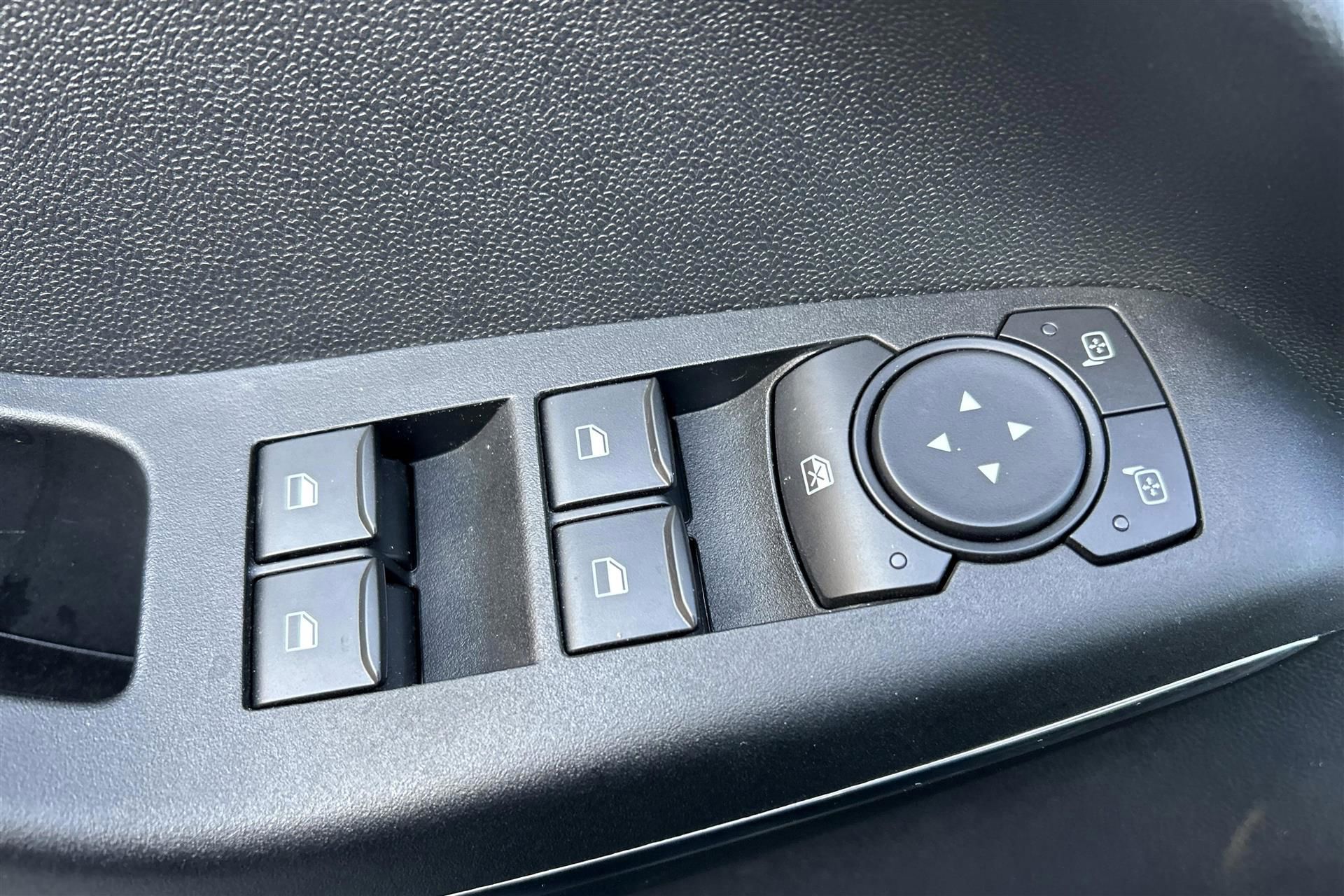 Billede af Ford Fiesta 1,0 EcoBoost Hybrid Titanium 125HK 5d 6g