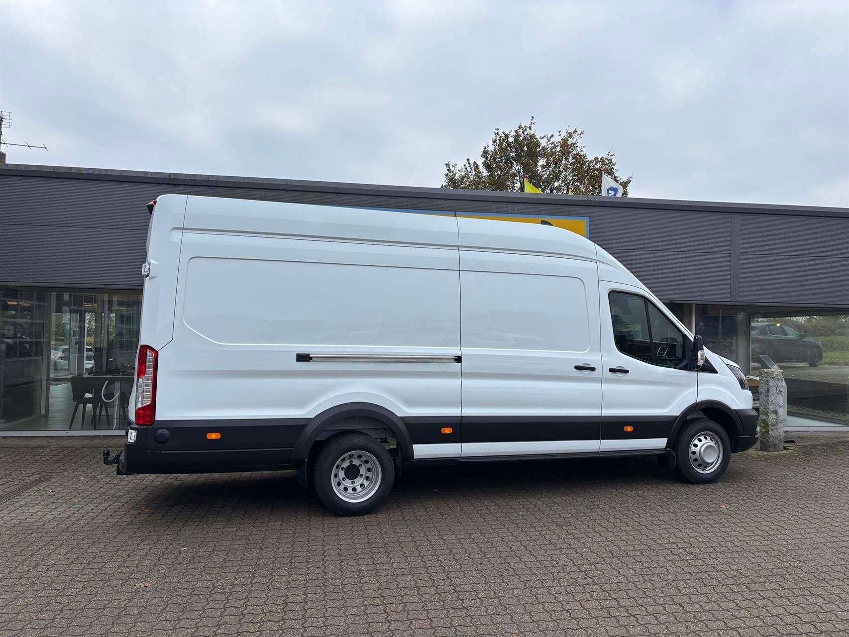 Billede af Ford Transit 350 L4H3 2,0 TDCi Trend RWD 170HK Van 6g