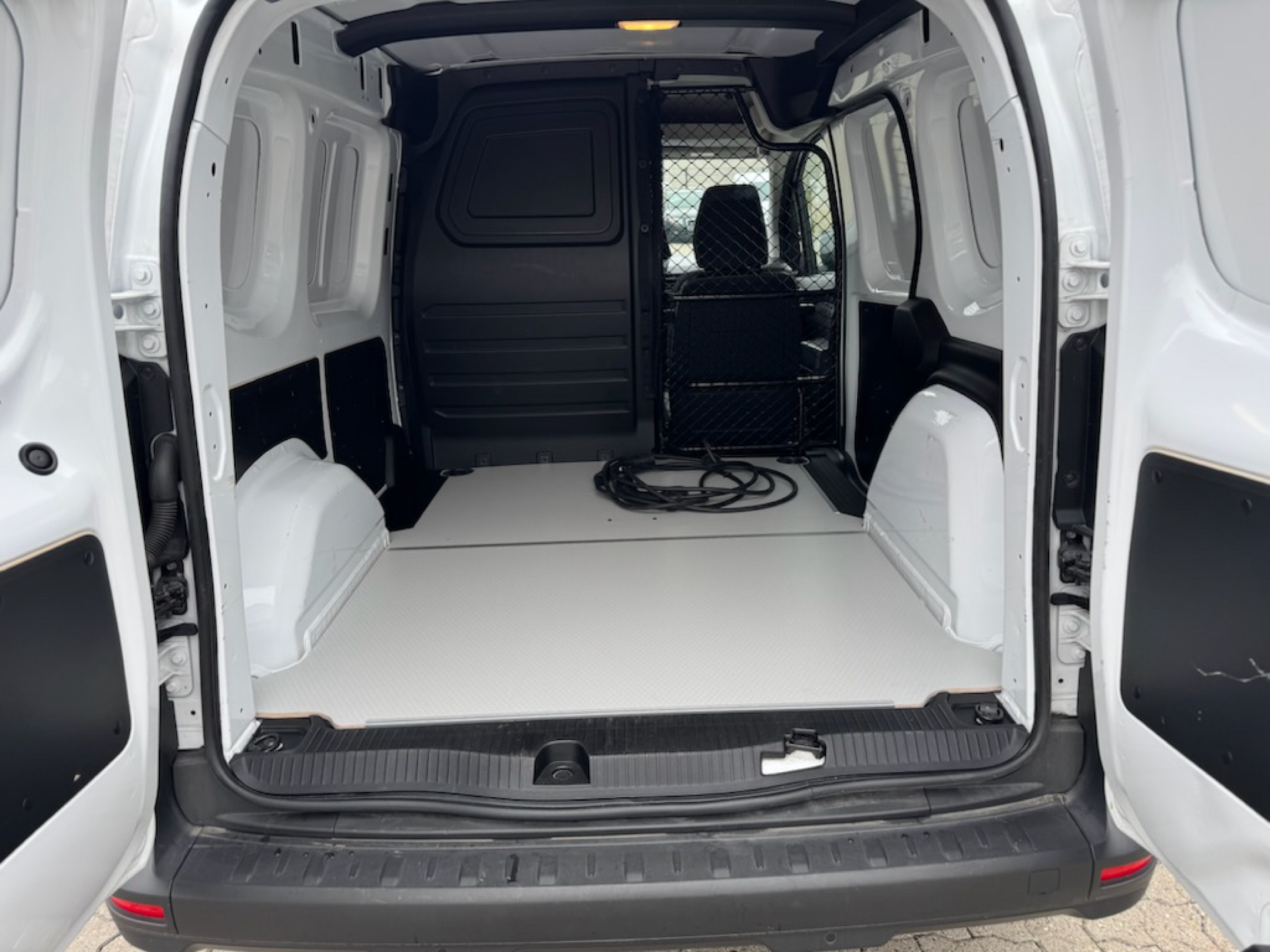 Billede af Renault Kangoo L1 E-TECH Open Sesame 120HK Van Aut.