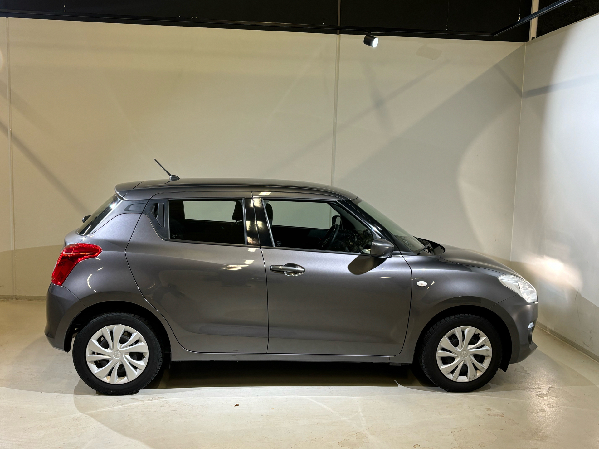 Billede af Suzuki Swift 1,2 Dualjet Club Hit AEB 90HK 5d