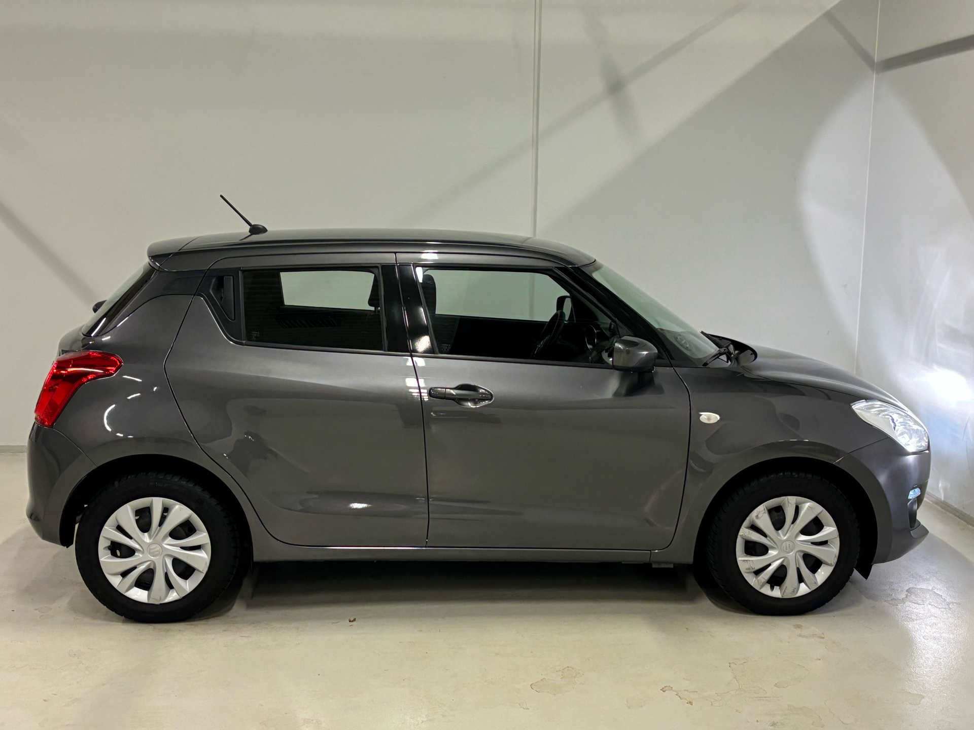 Billede af Suzuki Swift 1,2 Dualjet Club Hit AEB 90HK 5d