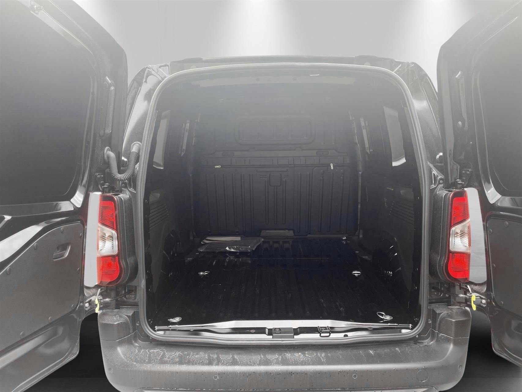 Billede af Toyota Proace City Medium 1,2 Comfort To Skydedør 110HK Van 6g