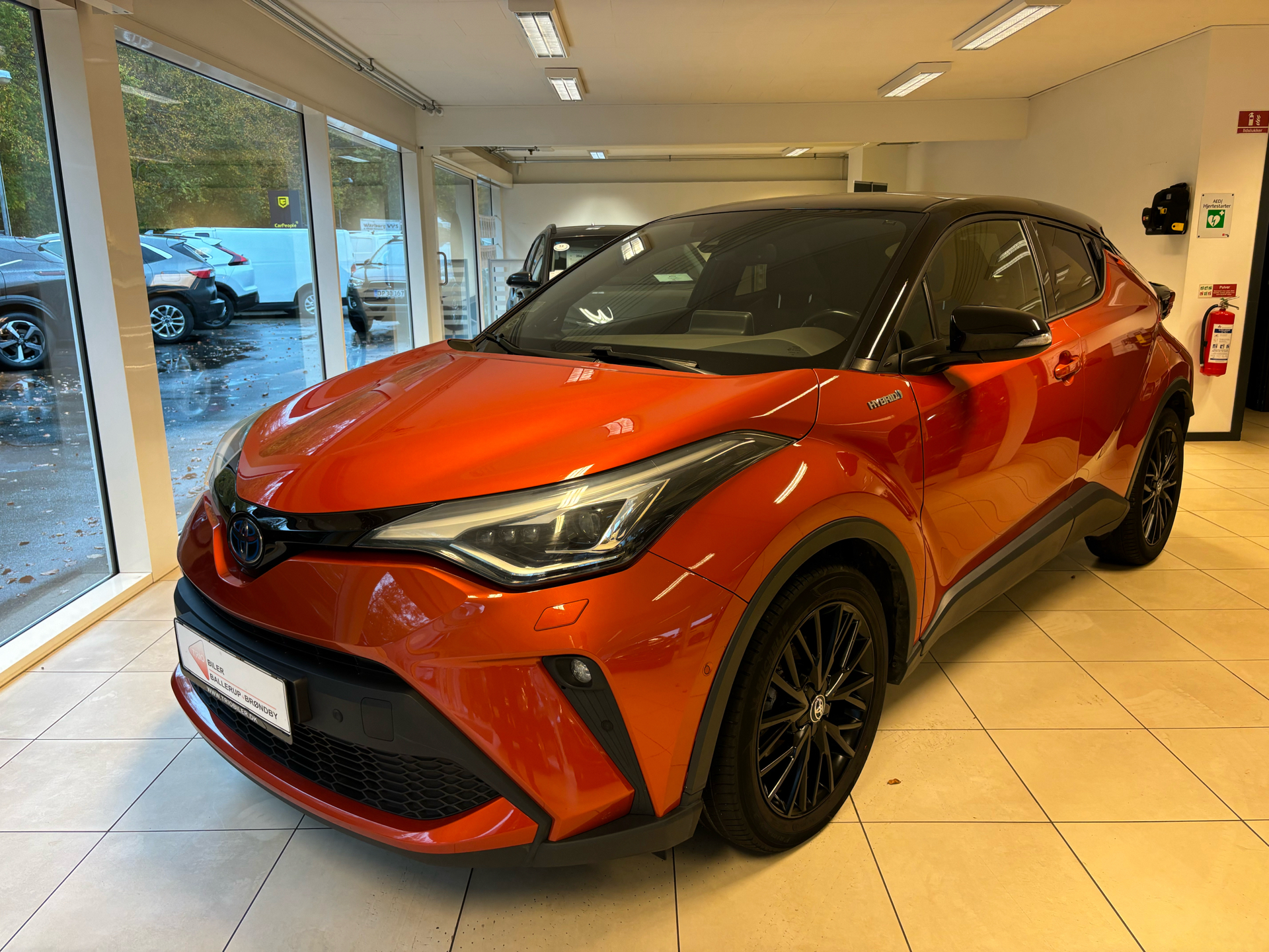 Billede af Toyota C-HR 2,0 Hybrid C-HIC Royale Multidrive S 184HK 5d Aut.