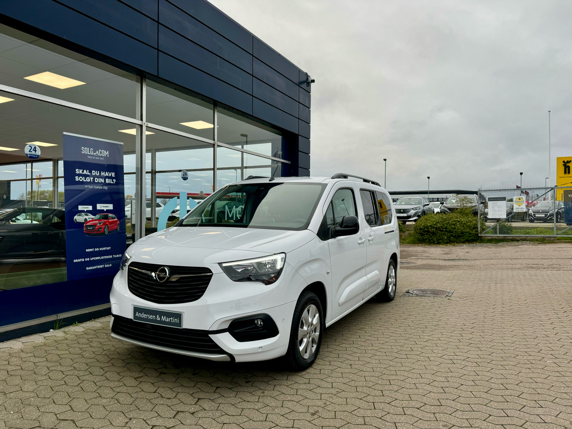 Billede af Opel Combo-e Life L2 EL Elegance+ 7 personers 136HK 5d Aut. 