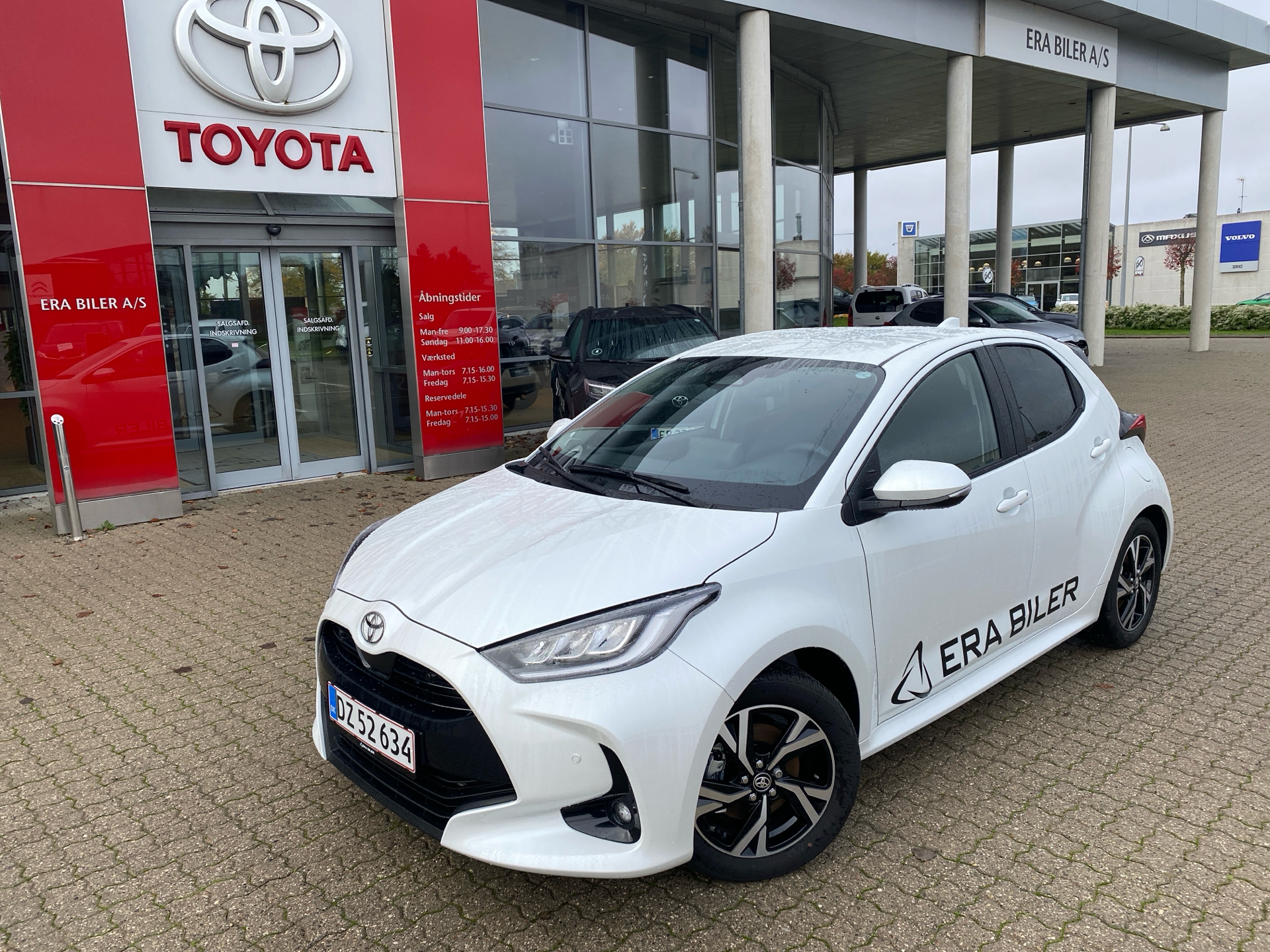 Billede af Toyota Yaris 1,5 Hybrid Style Comfort 116HK 5d Trinl. Gear