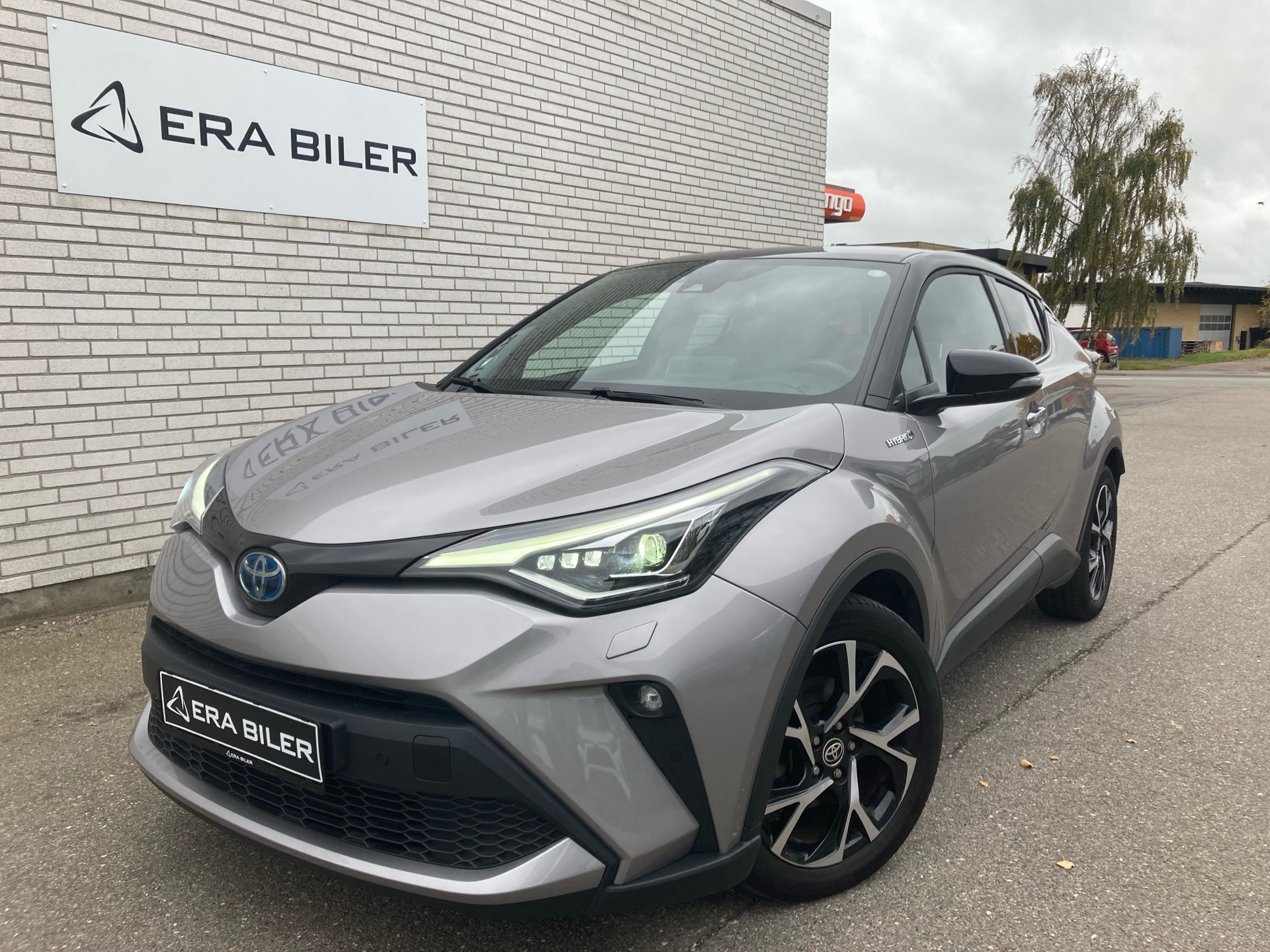 Billede af Toyota C-HR 2,0 Hybrid C-LUB Premium Multidrive S 184HK 5d Aut.