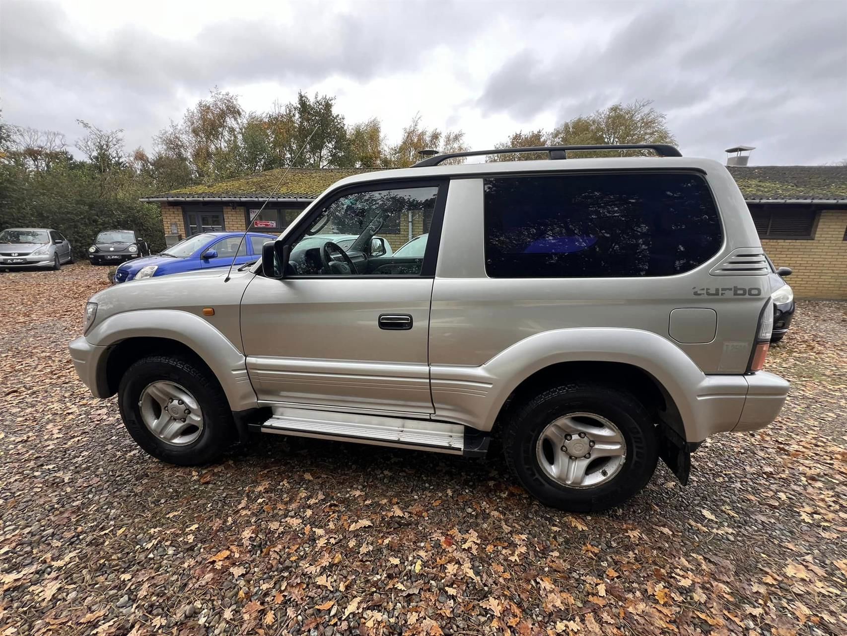 Billede af Toyota Landcruiser GX90 3,0 D 4x4 125HK Van