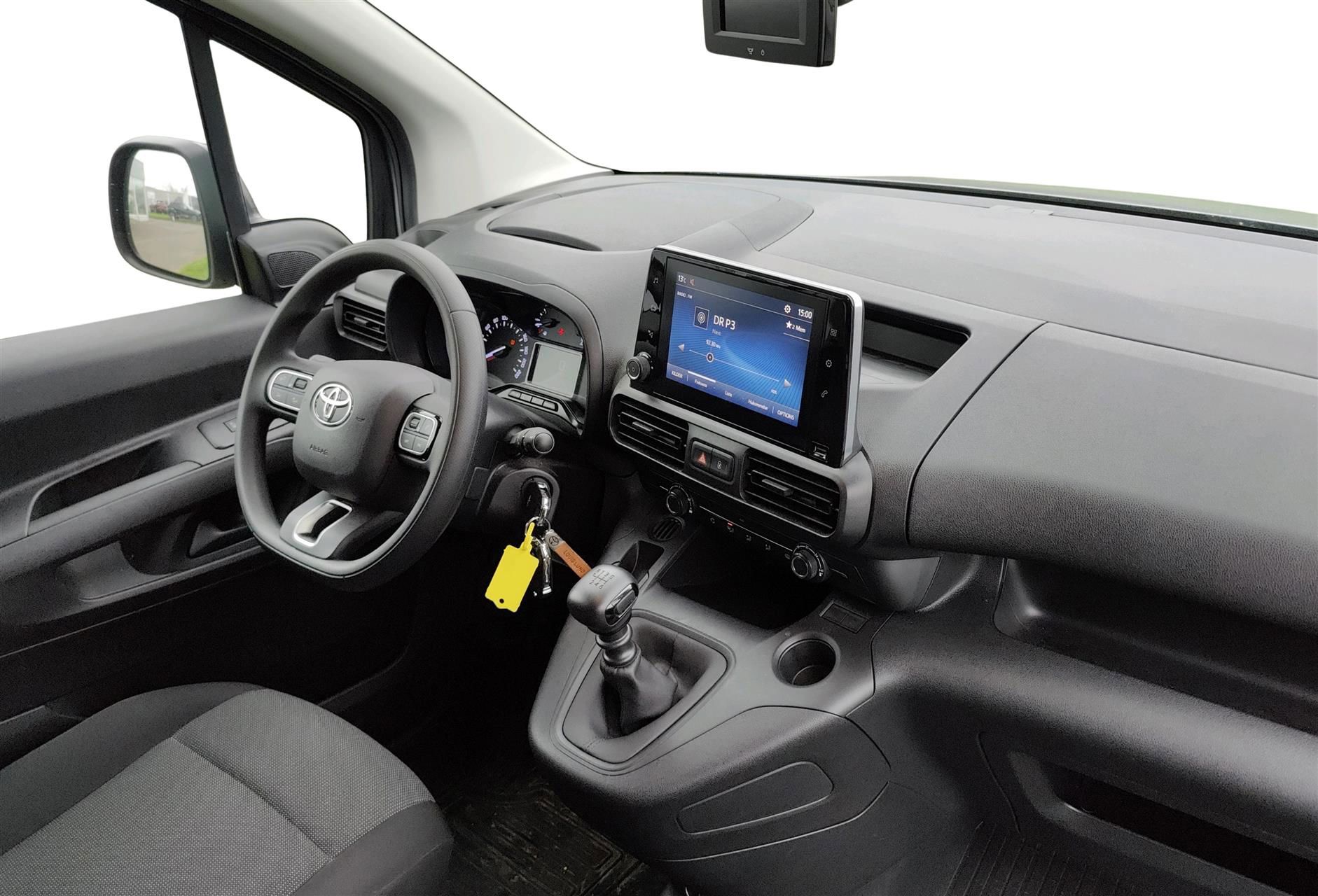Billede af Toyota Proace City Medium 1,5 D Comfort Smart Active Vision Dobbelt Bagdør 102HK Van