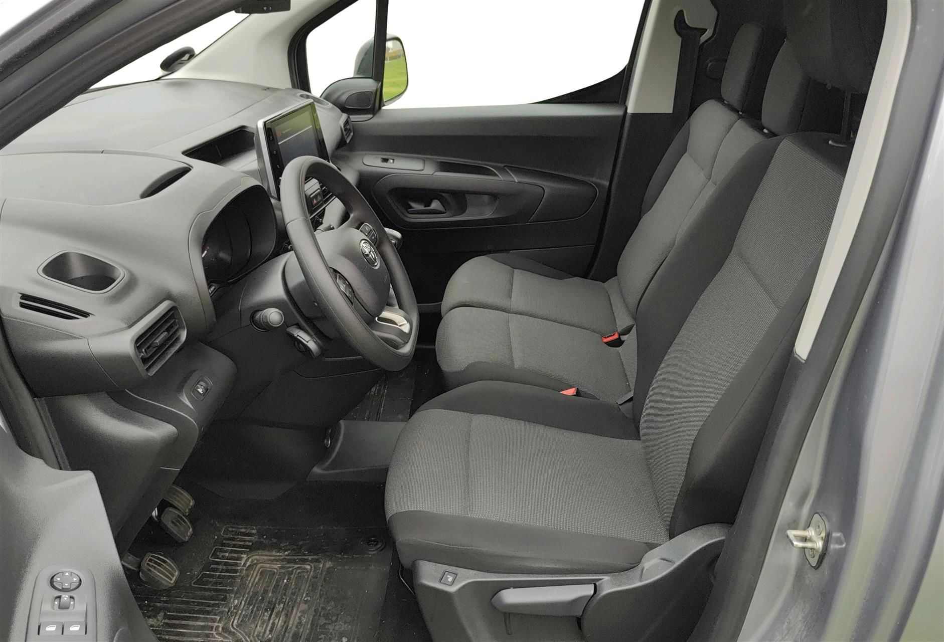 Billede af Toyota Proace City Medium 1,5 D Comfort Smart Active Vision Dobbelt Bagdør 102HK Van