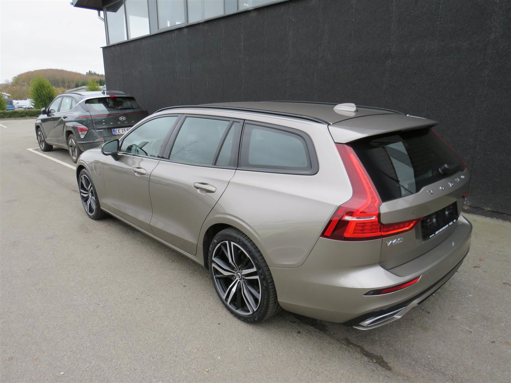 Billede af Volvo V60 2,0 T6 Recharge  Plugin-hybrid R-design 340HK Stc 8g Aut.