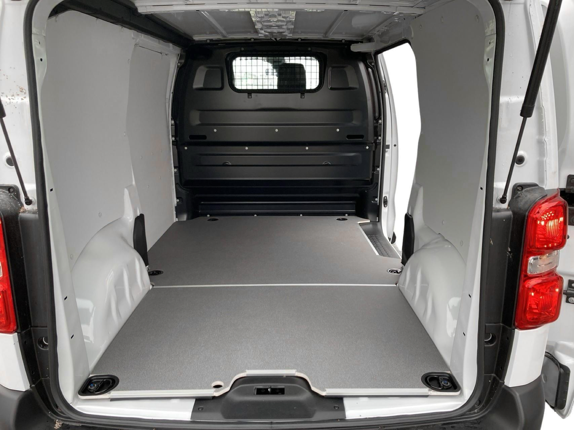 Billede af Toyota Proace Electric Medium EL Comfort m/Bagklap 136HK Van Aut.