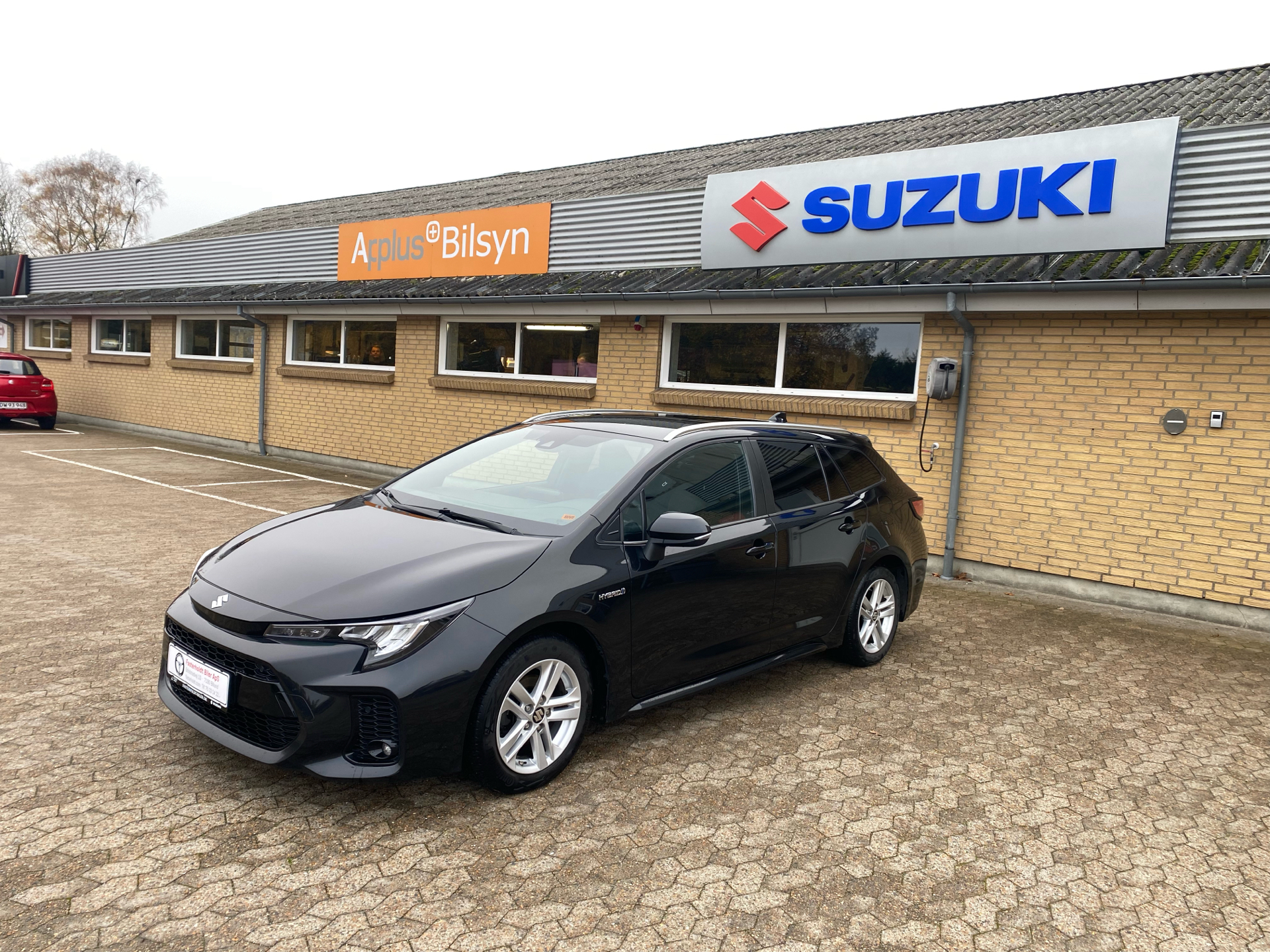 Billede af Suzuki Swace 1,8 Hybrid Active E-CVT 122HK Stc Trinl. Gear