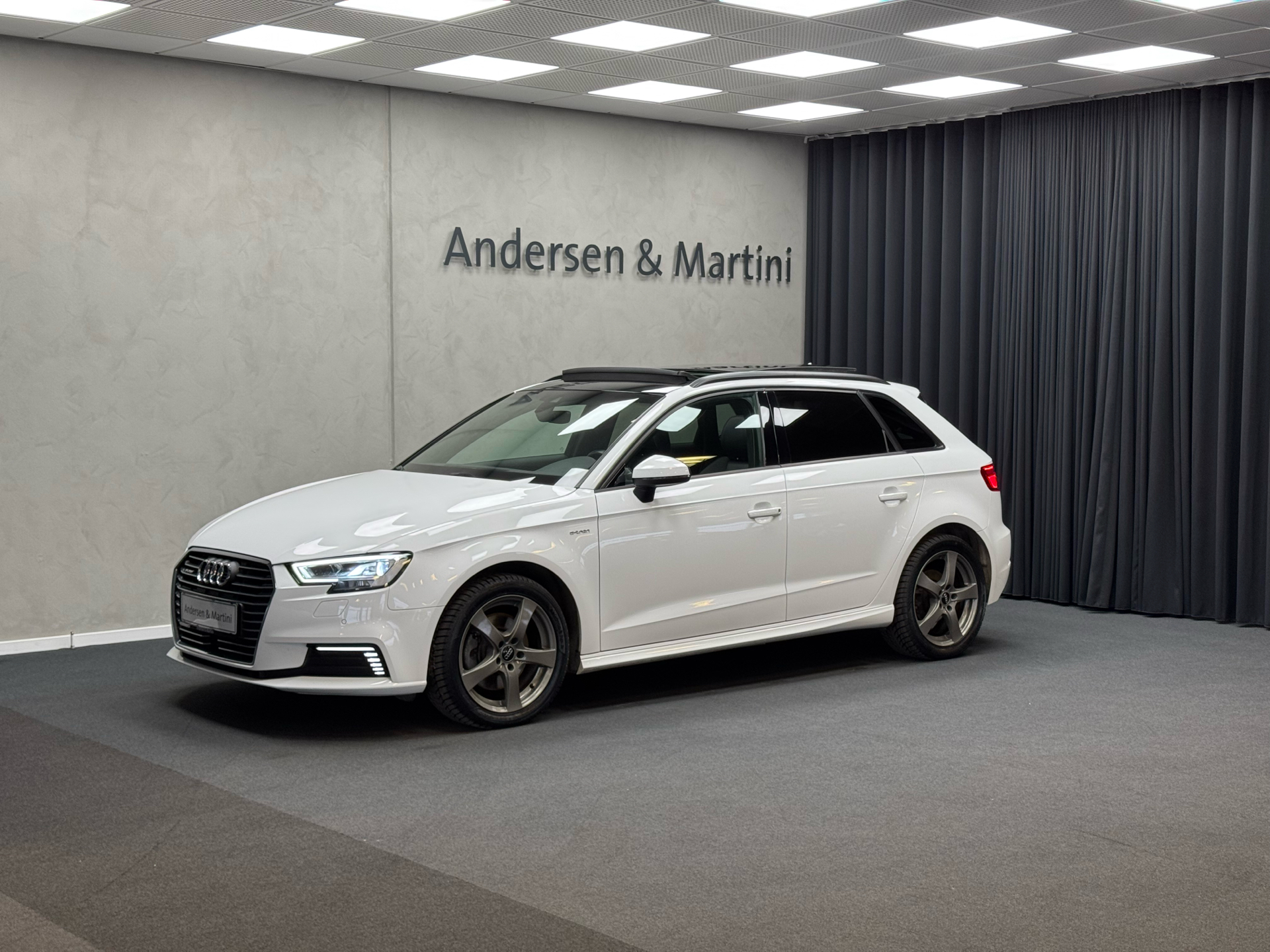 Billede af Audi A3 Sportback 1,4 E-tron  Plugin-hybrid Sport S Tronic 204HK 5d 6g Aut.