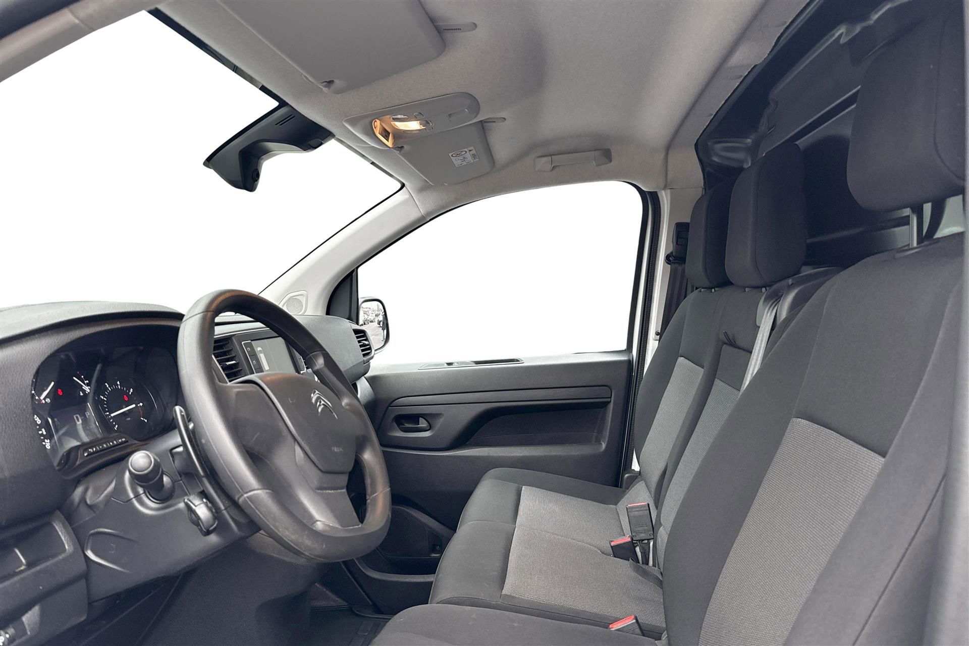 Billede af Citroën Jumpy L2 2,0 Blue HDi Baseline EAT8 145HK Van 8g Aut.