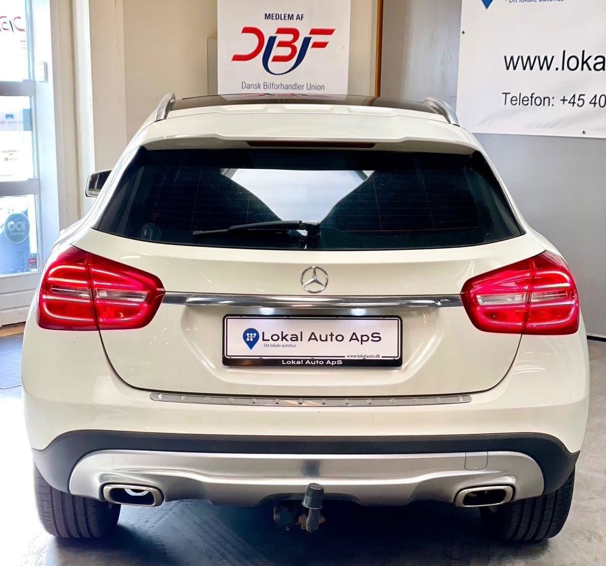 Mercedes-Benz GLA220 d 2014