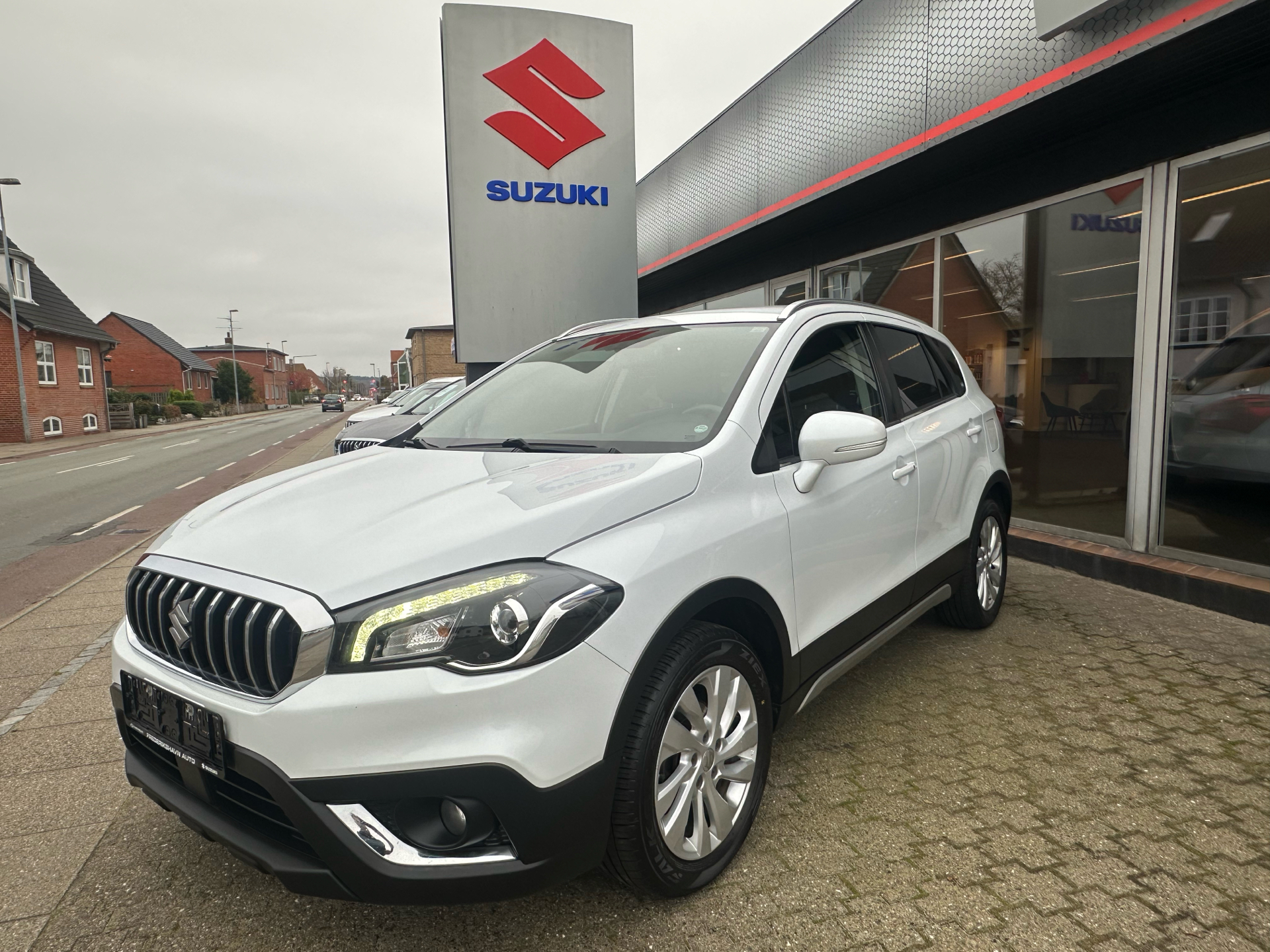 Billede af Suzuki S-Cross 1,0 Boosterjet Active 112HK 5d