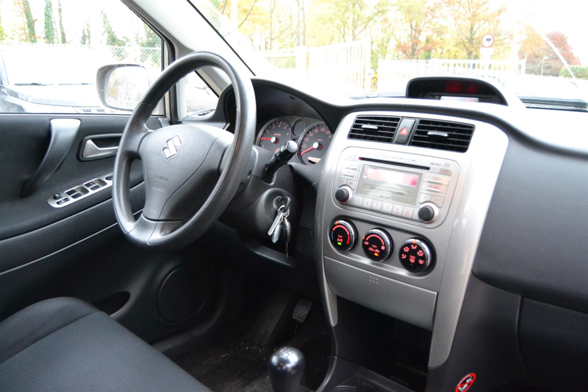Billede af Suzuki Liana 1,6 GLX 106HK 5d