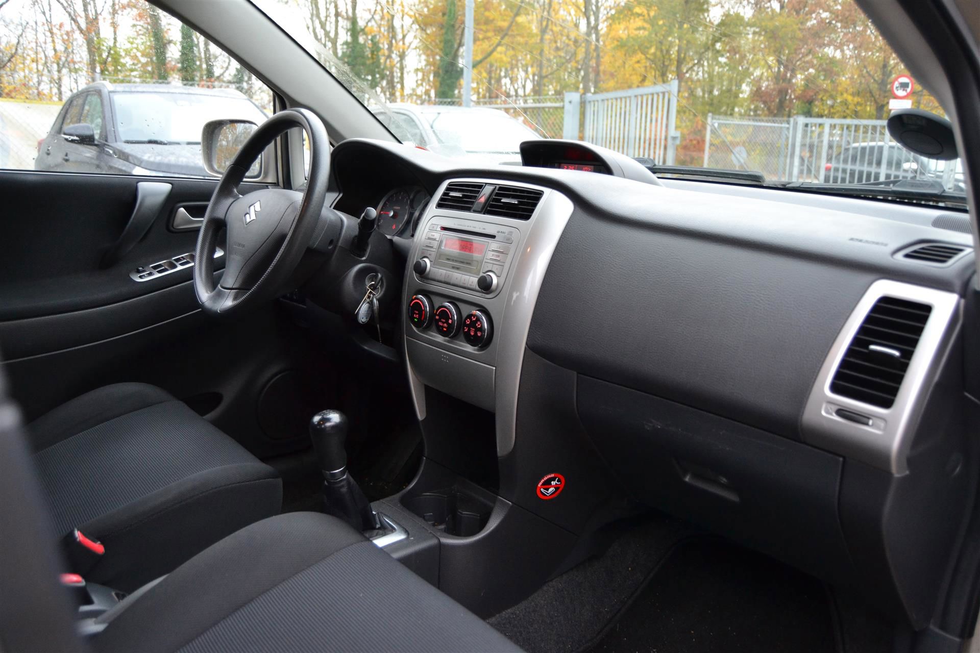 Billede af Suzuki Liana 1,6 GLX 106HK 5d
