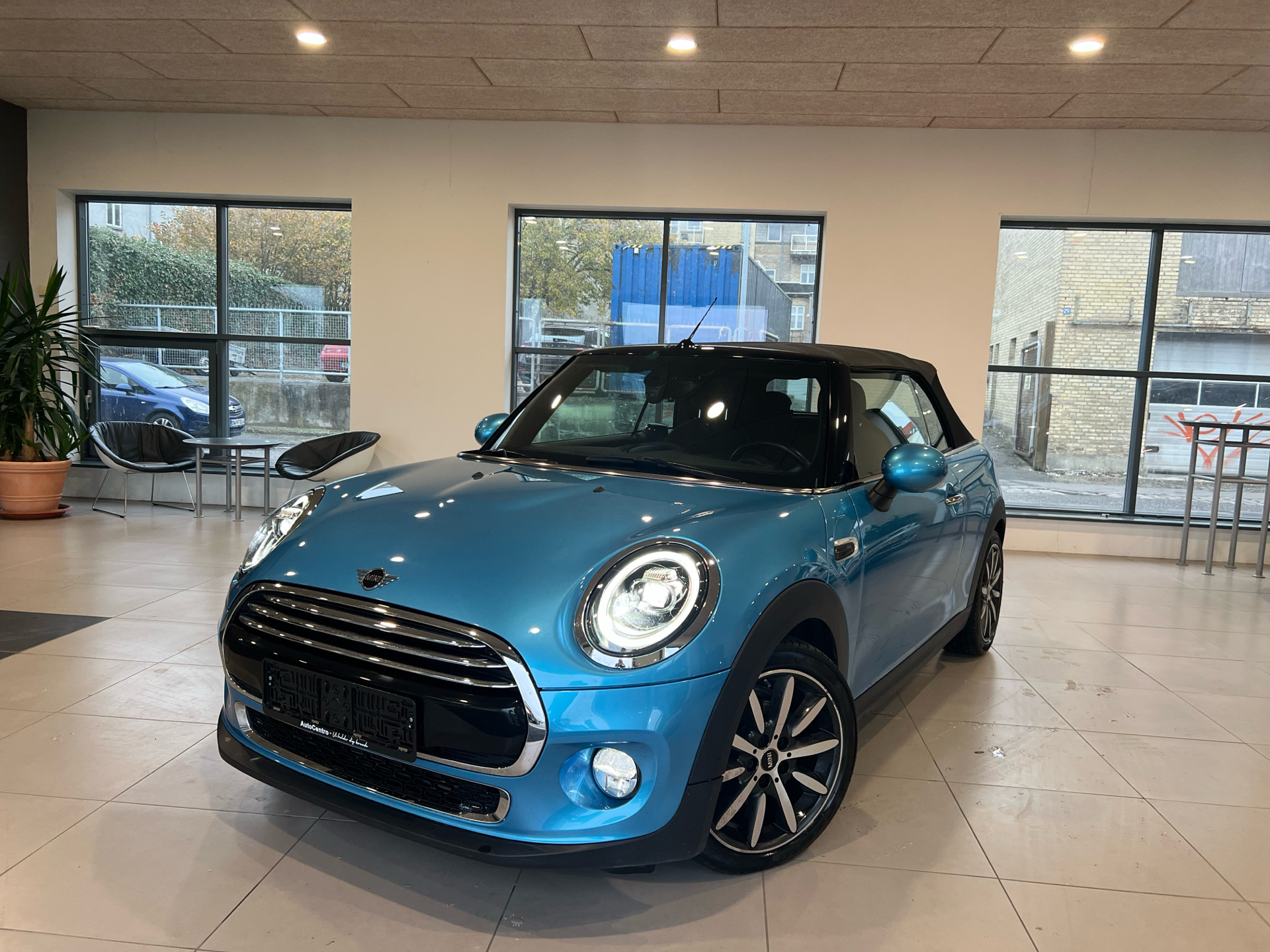 Billede af Mini Cooper 1,5 Connected Essential Steptronic 136HK Cabr. 7g Aut.