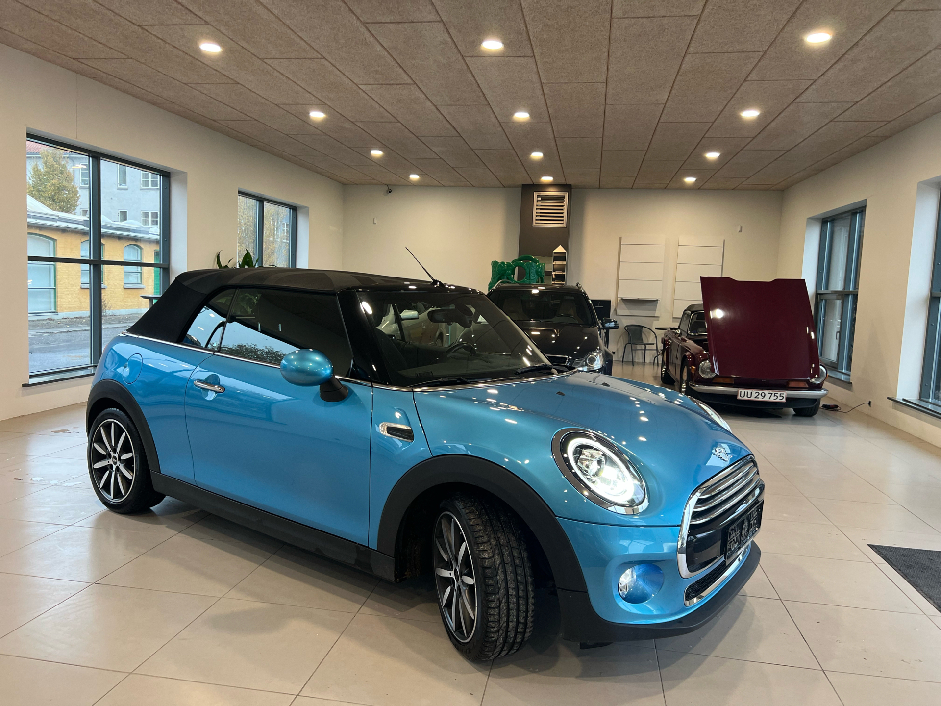 Billede af Mini Cooper 1,5 Connected Essential Steptronic 136HK Cabr. 7g Aut.