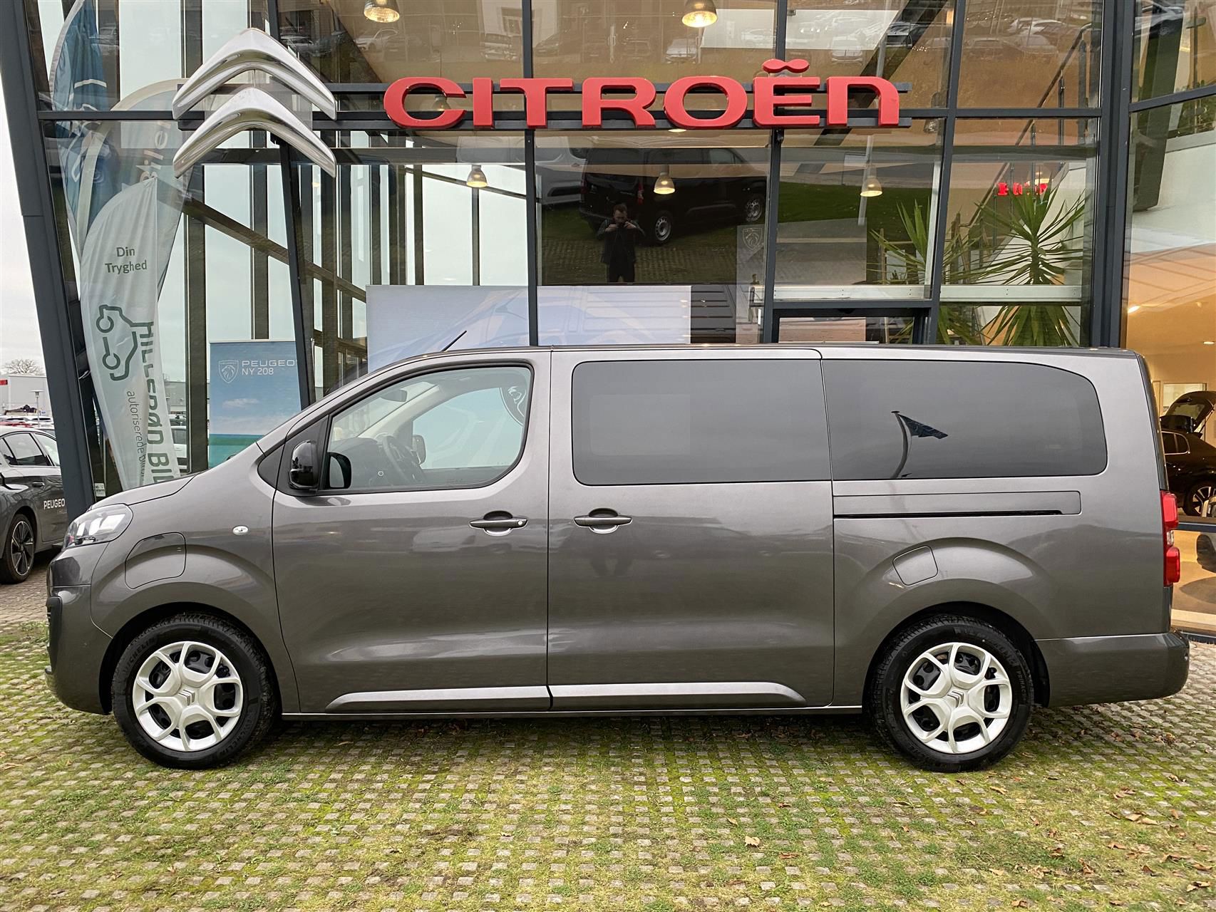 Billede af Citroen e-SpaceTourer 136 HK L3