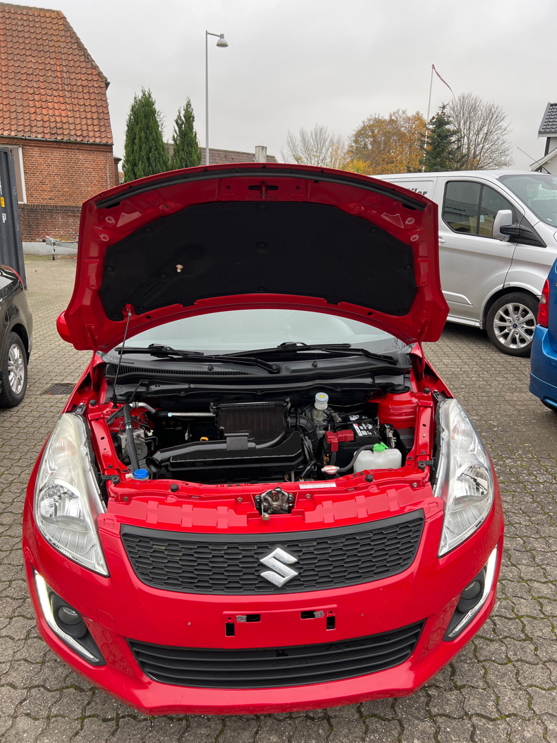 Billede af Suzuki Swift 1,2 Dualjet 16V Club+ 90HK 5d