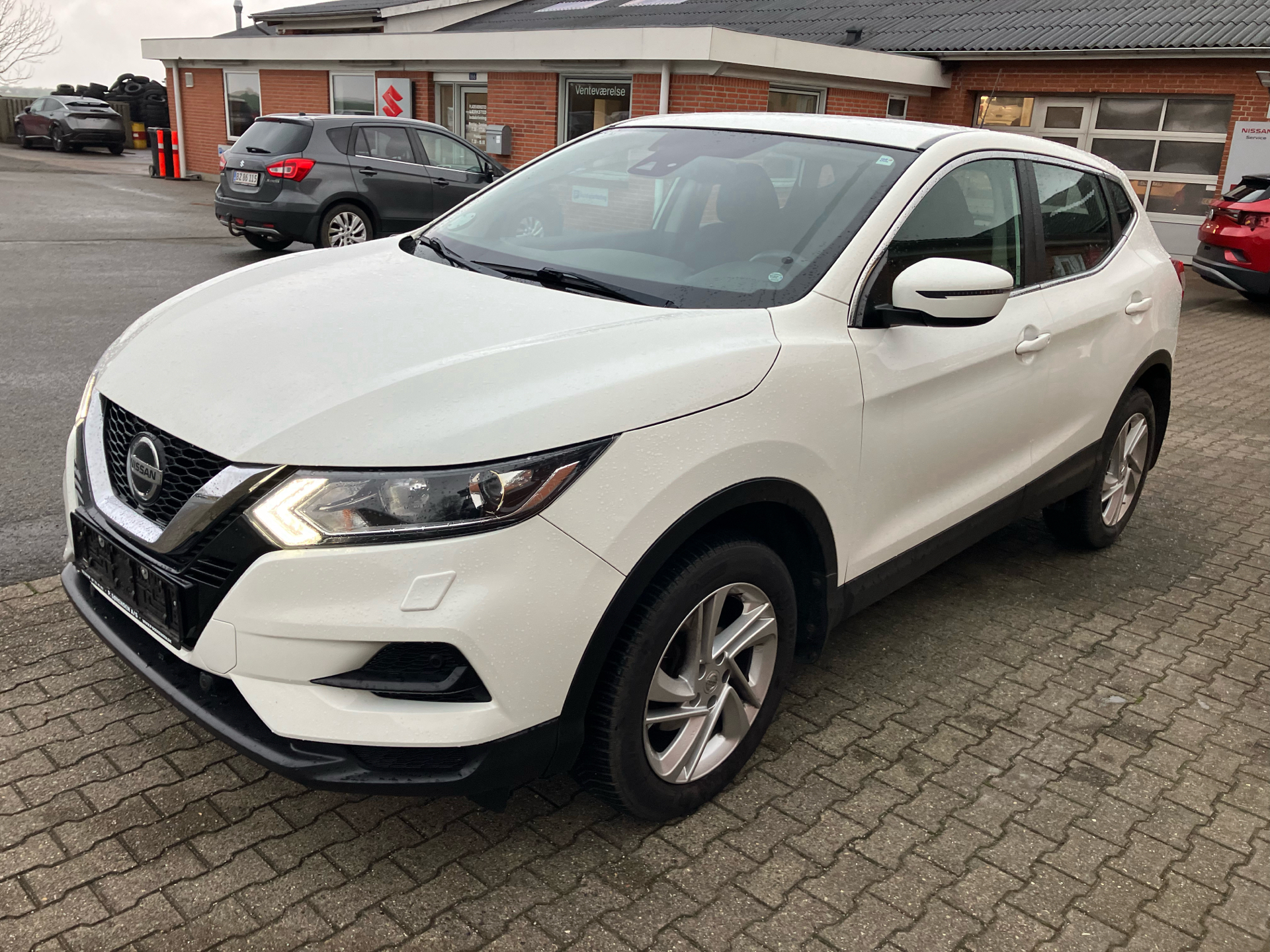 Billede af Nissan Qashqai 1,3 Dig-T Visia 140HK 5d 6g