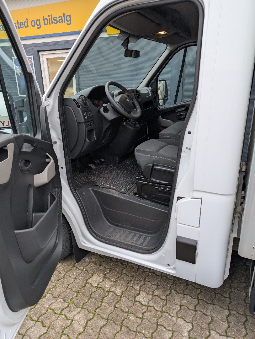 Billede af Renault Master T35 L3H1 2,3 DCI start/stop 170HK Ladv./Chas. 6g