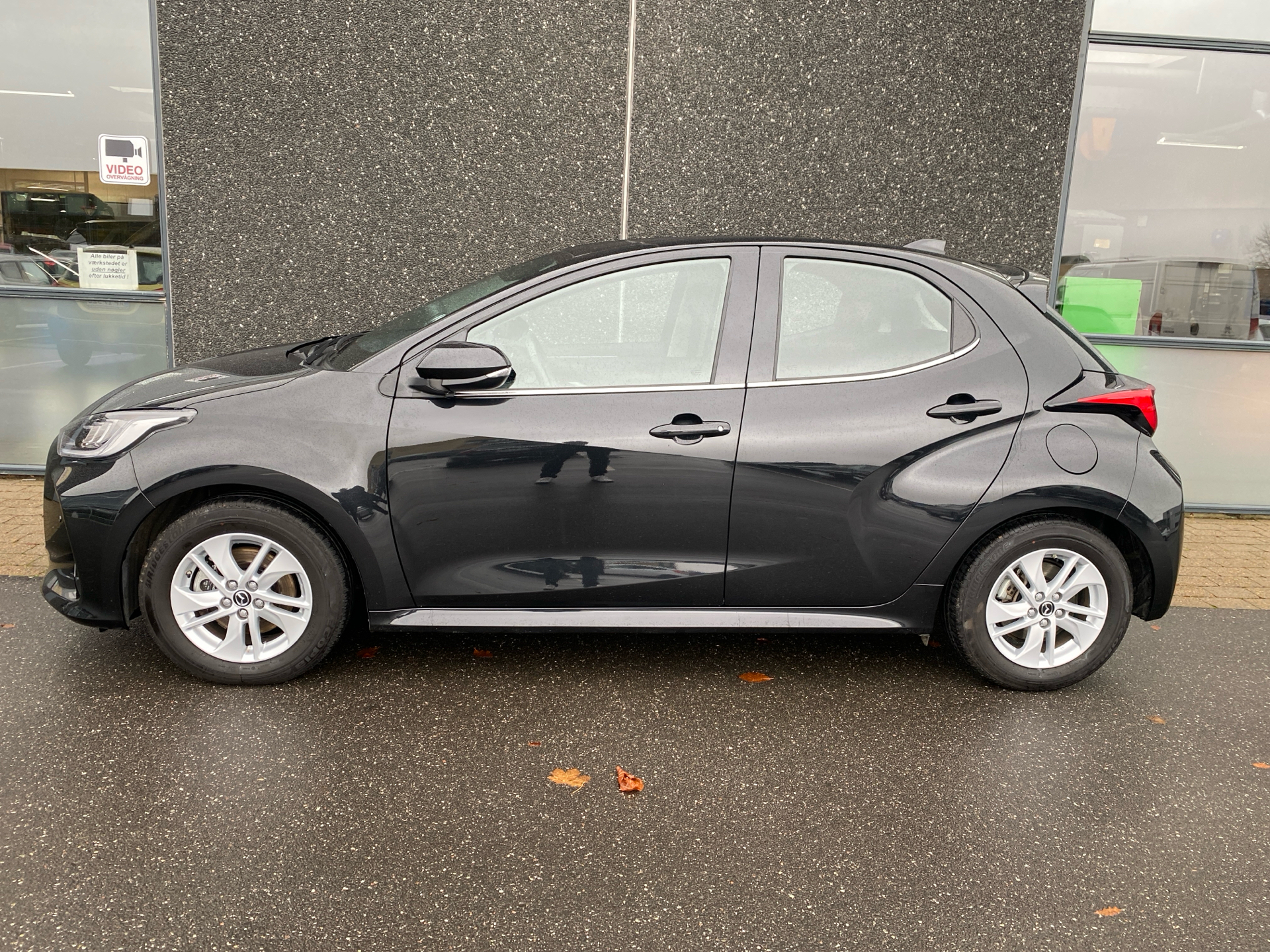 Billede af Mazda 2 1,5 VVT-I  Hybrid Agile Comfort & Safety Pack CVT 116HK 5d Trinl. Gear